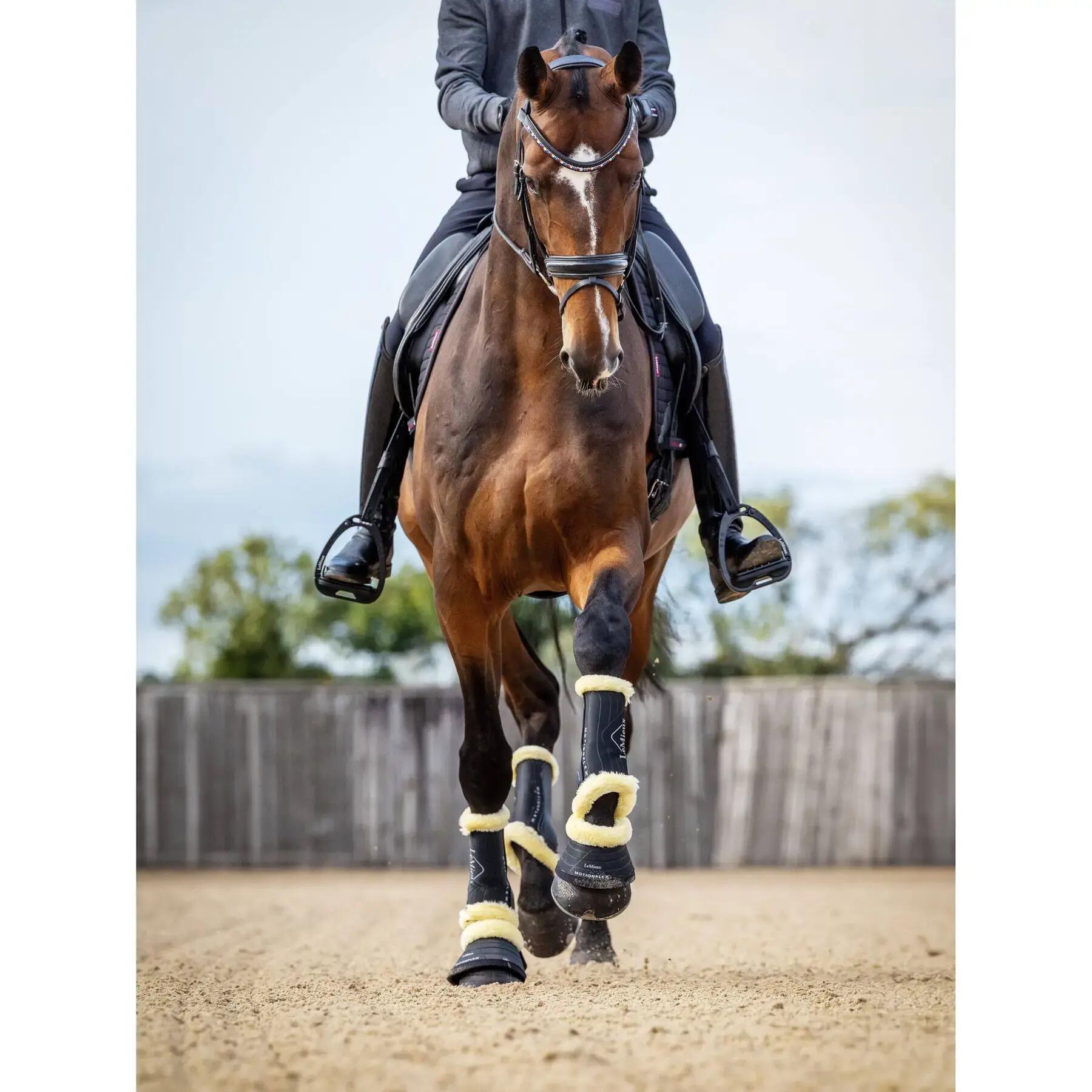Dressuurbeschermers voor paarden met fleece rand LeMieux Motionflex 5/7