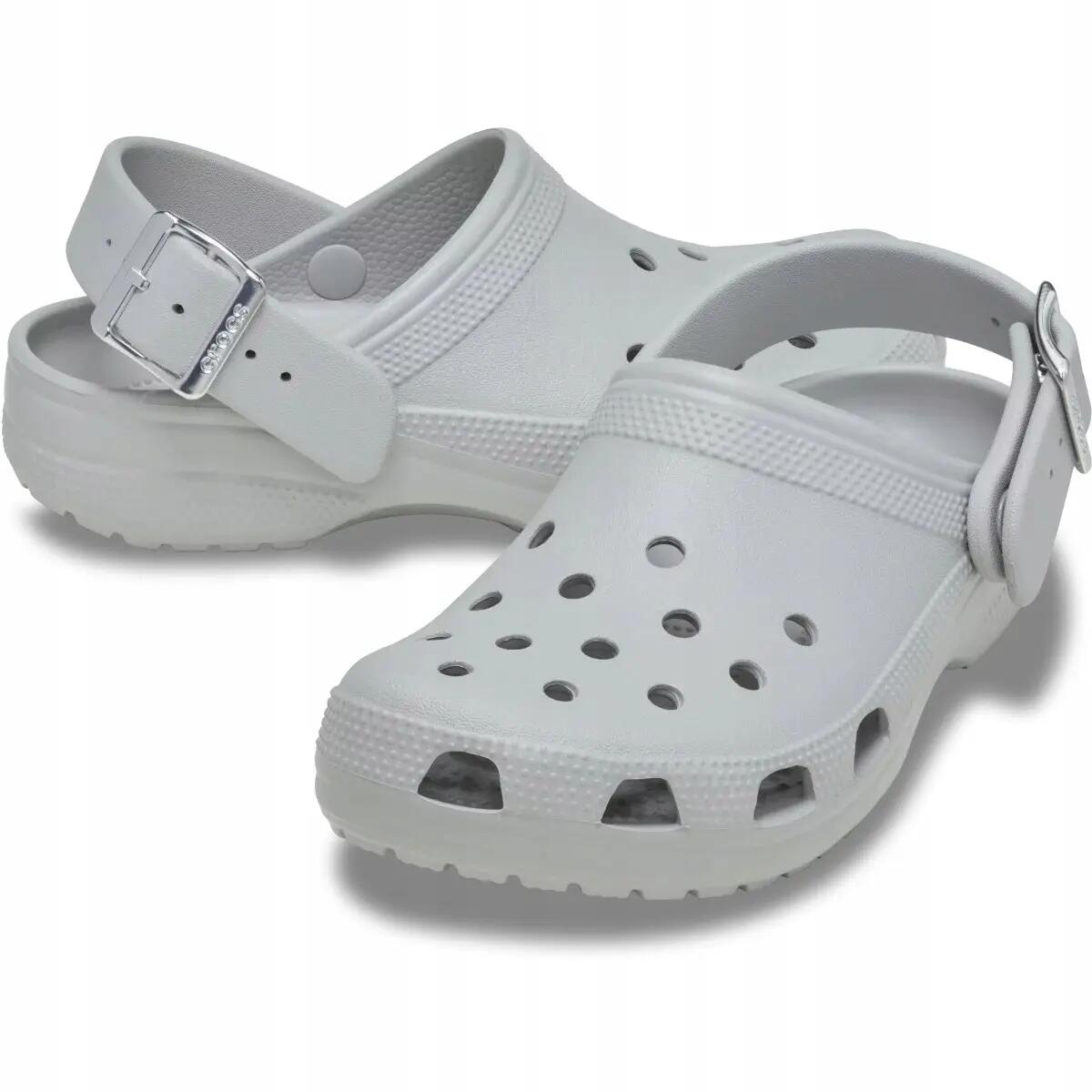 Crocs Női klumpa Classic Metallic Buckle Clog 2/12