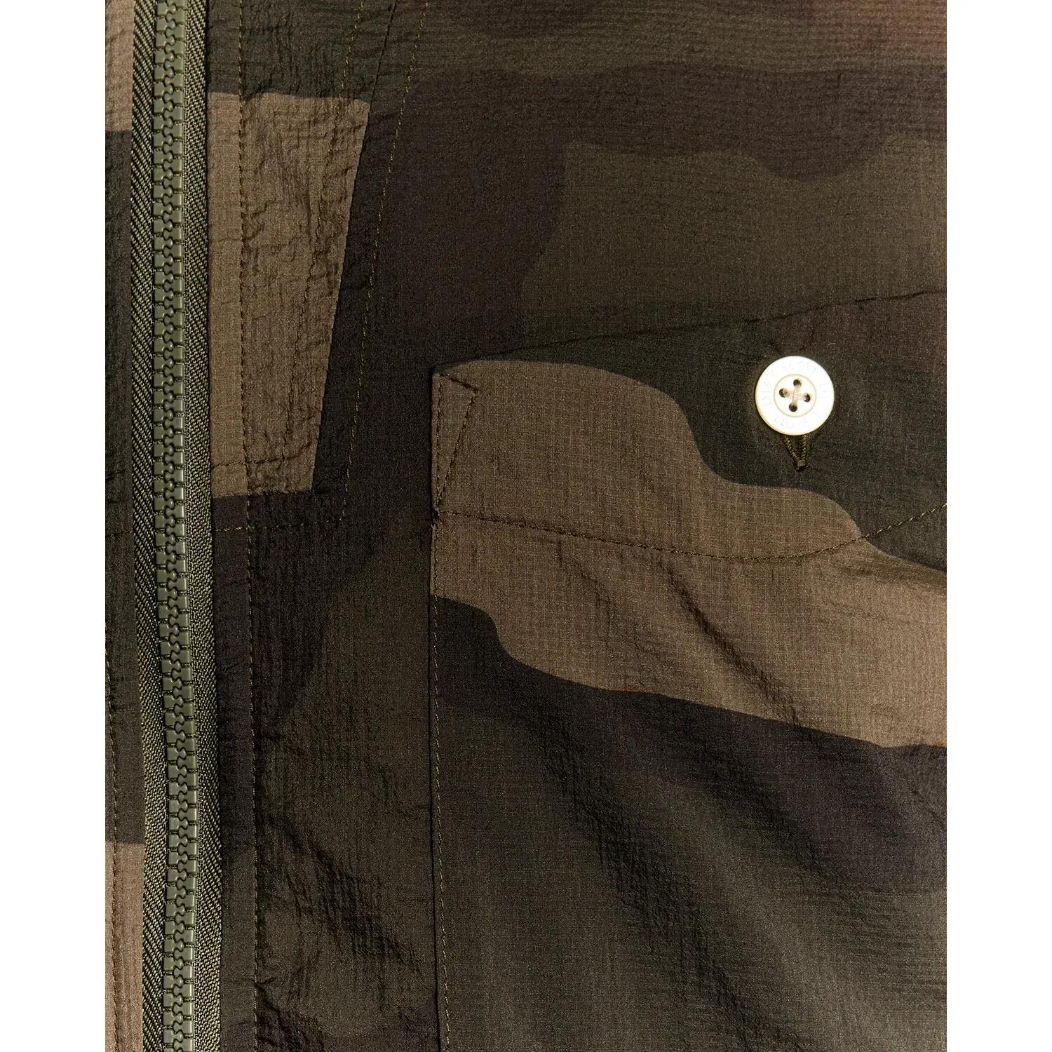 Surchemise camouflage isolée Lyle & Scott 6/6