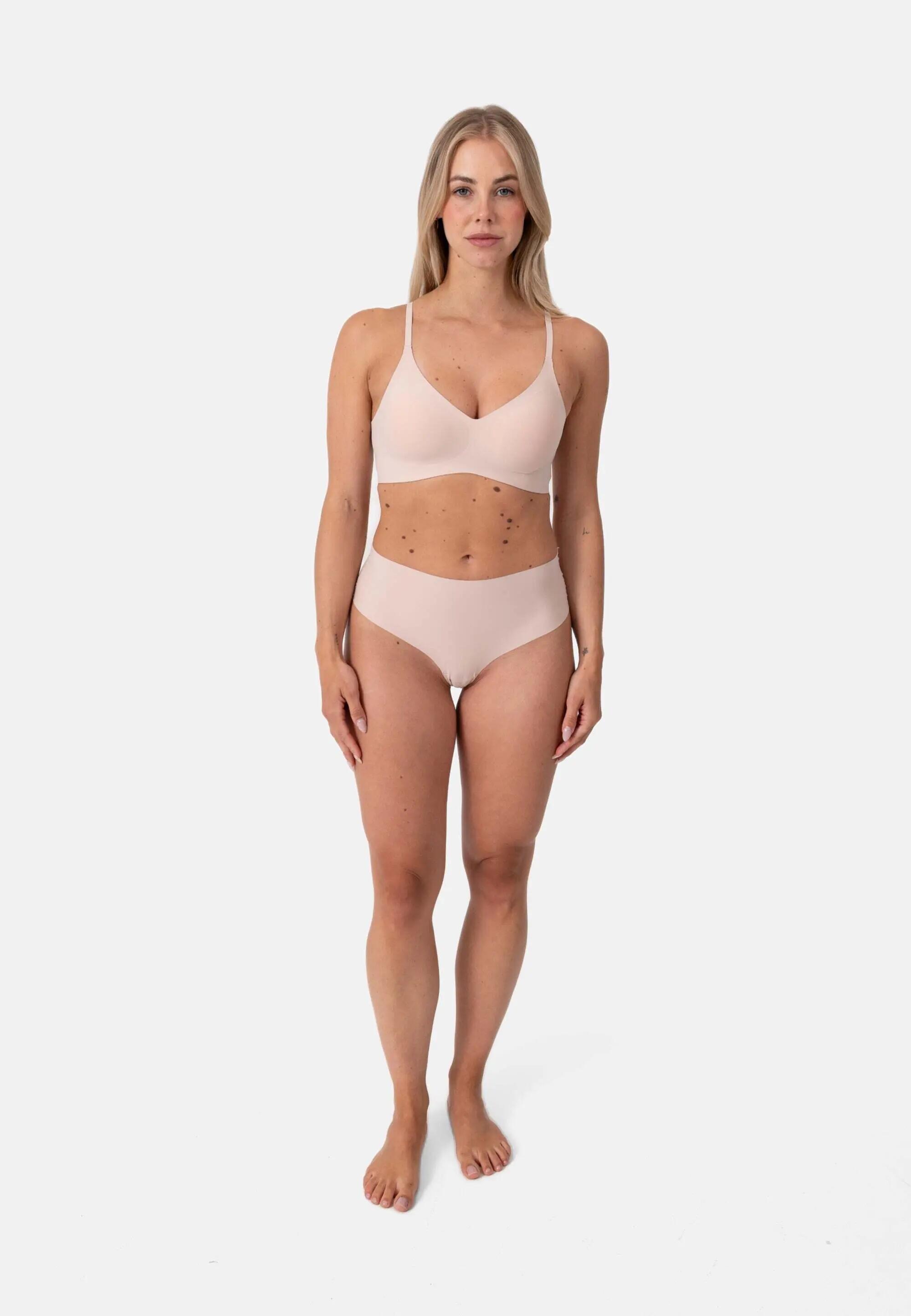 MICROFIBER HIGH WAIST SEAMLESS TANGA 2/3
