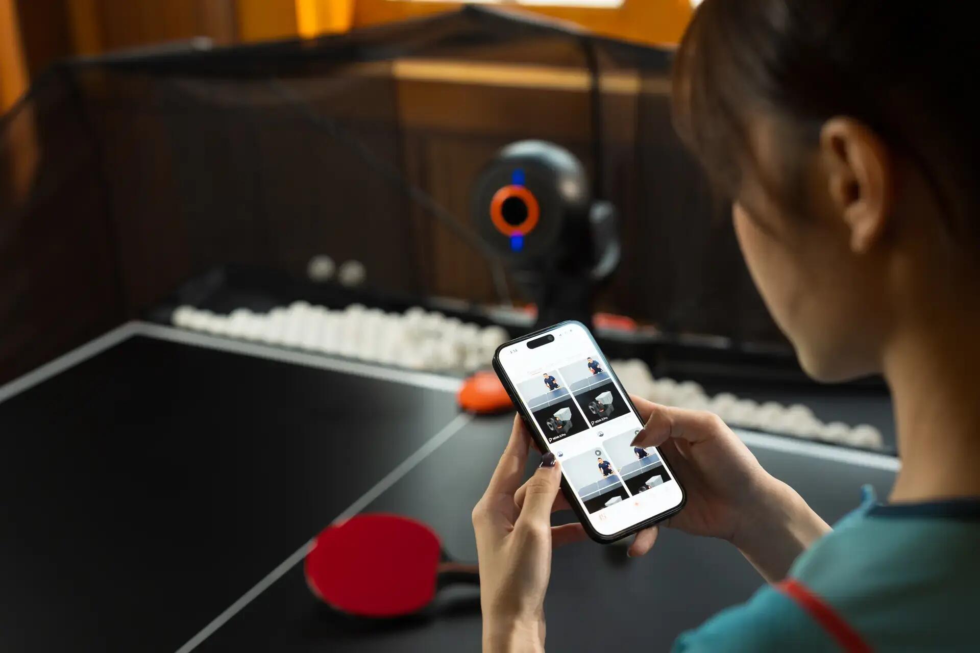 PONGBOT Omni S Pro – intelligenter Tischtennis-Roboter zur Tischmontage 8/10