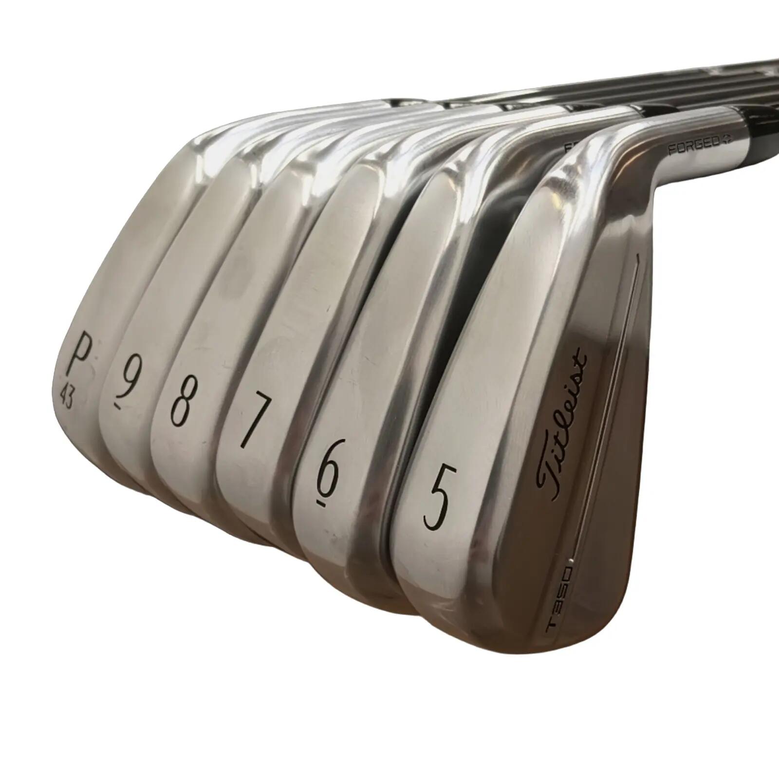 Titleist T250 Eisenset / 5-PW / Flex Regular / Graphit 3/7