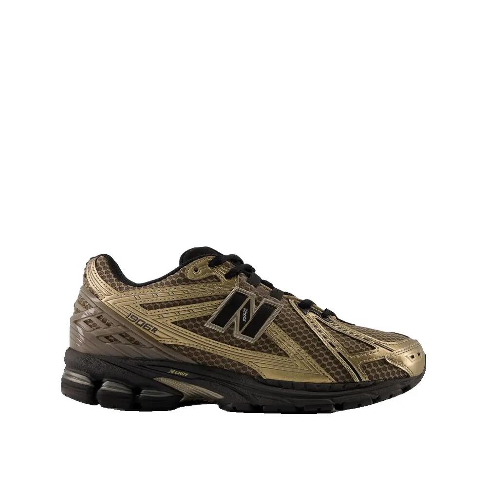NEW BALANCE picture