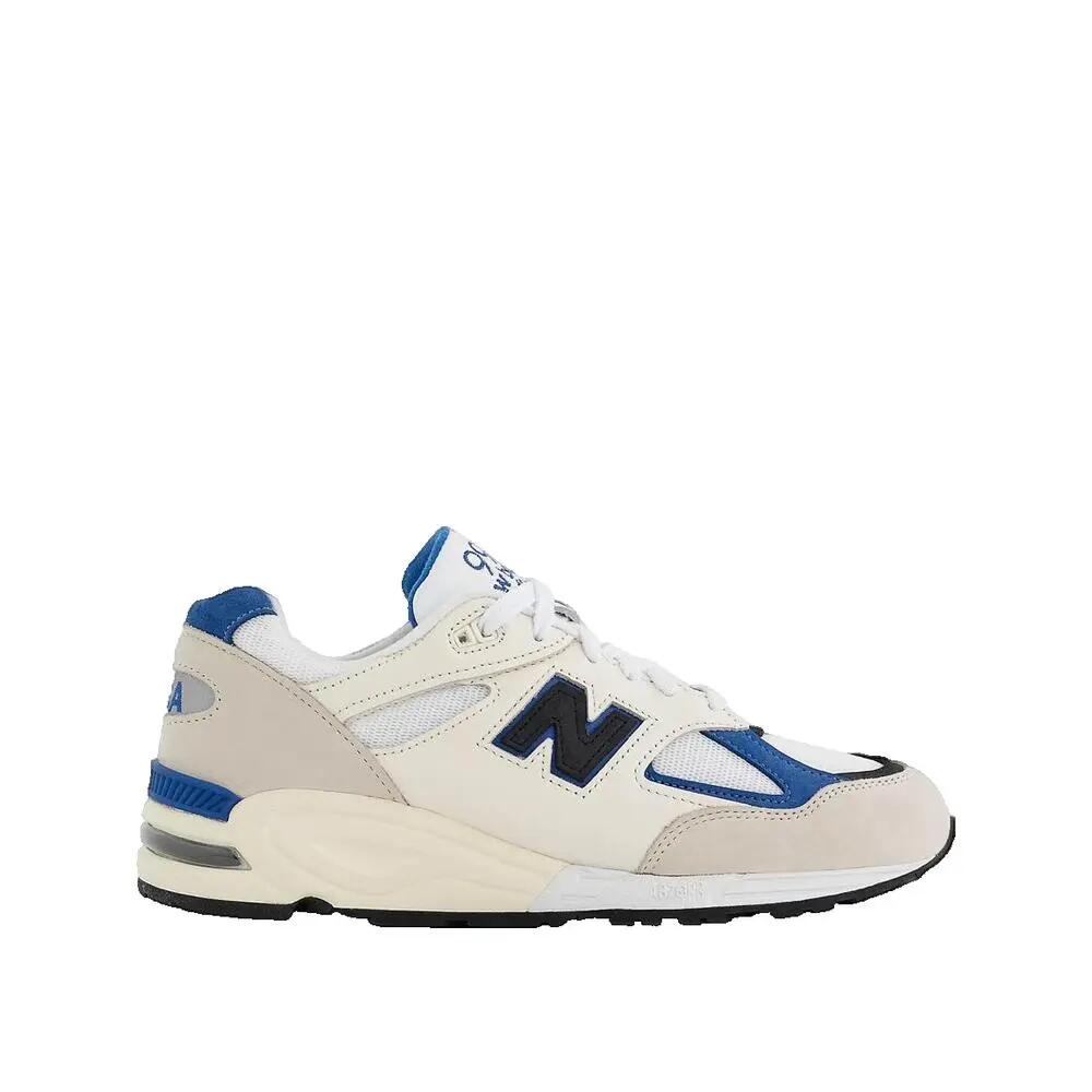 WHITE / BLUE / BLACK