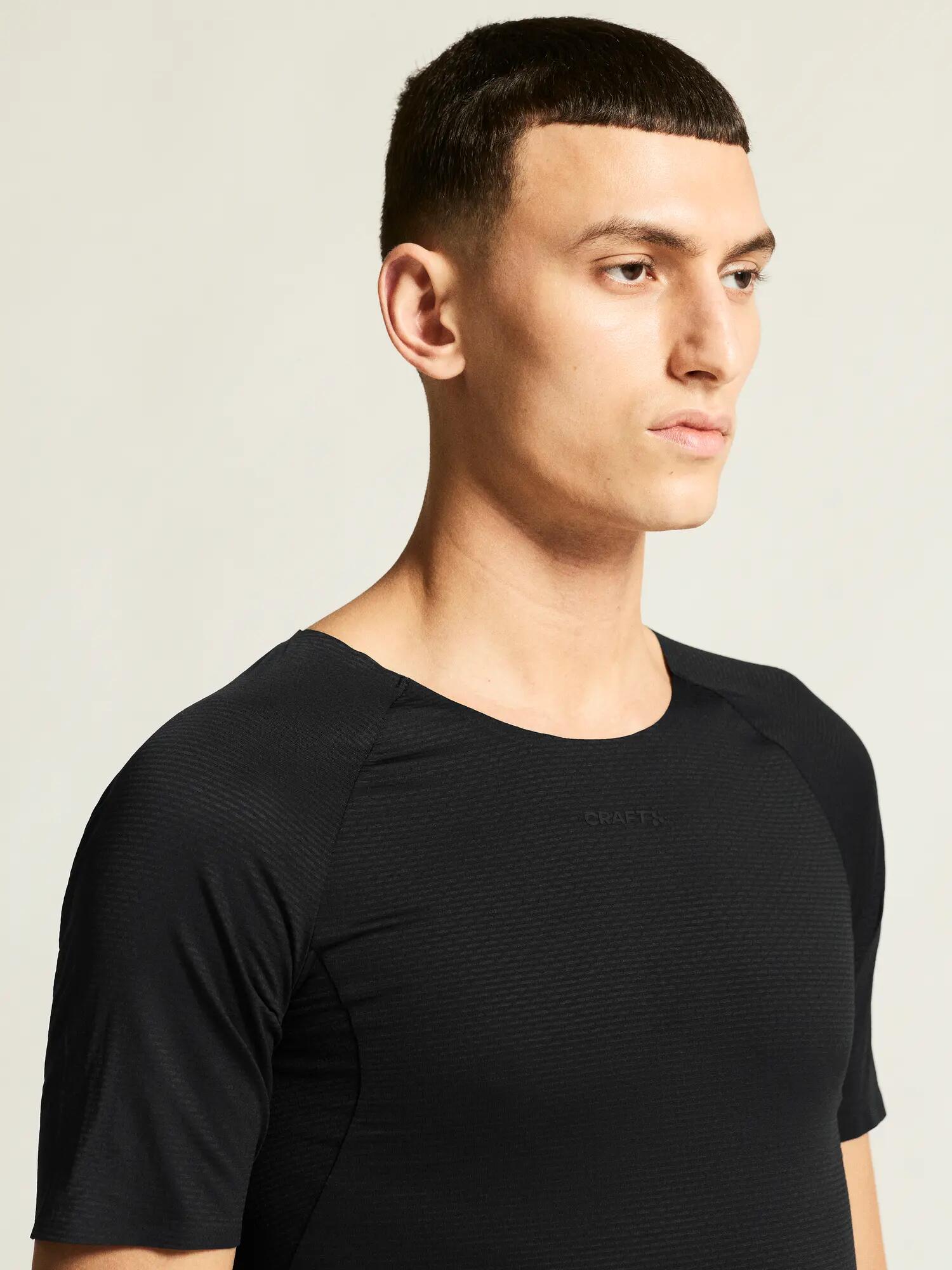 craft Active Nanoweight SS M T-shirt super légère respirante – Black 6/7