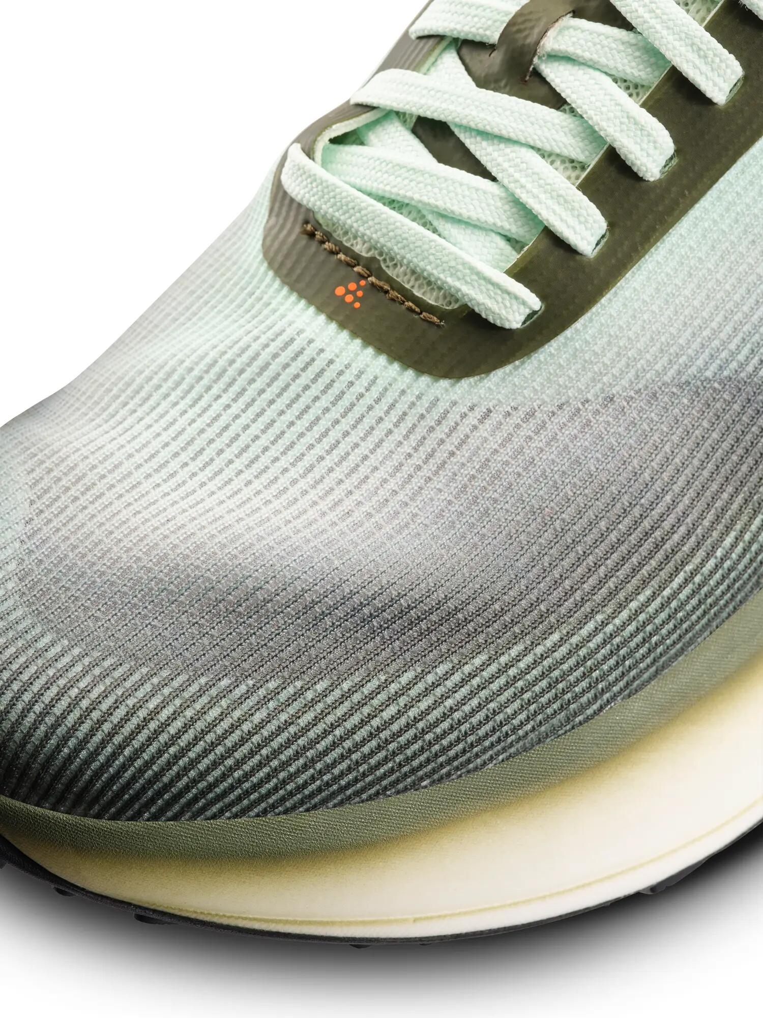 craft Nordlite Ultra 2 W Laufschuh Road-to-Trail mit reaktionsfähigem 4/7