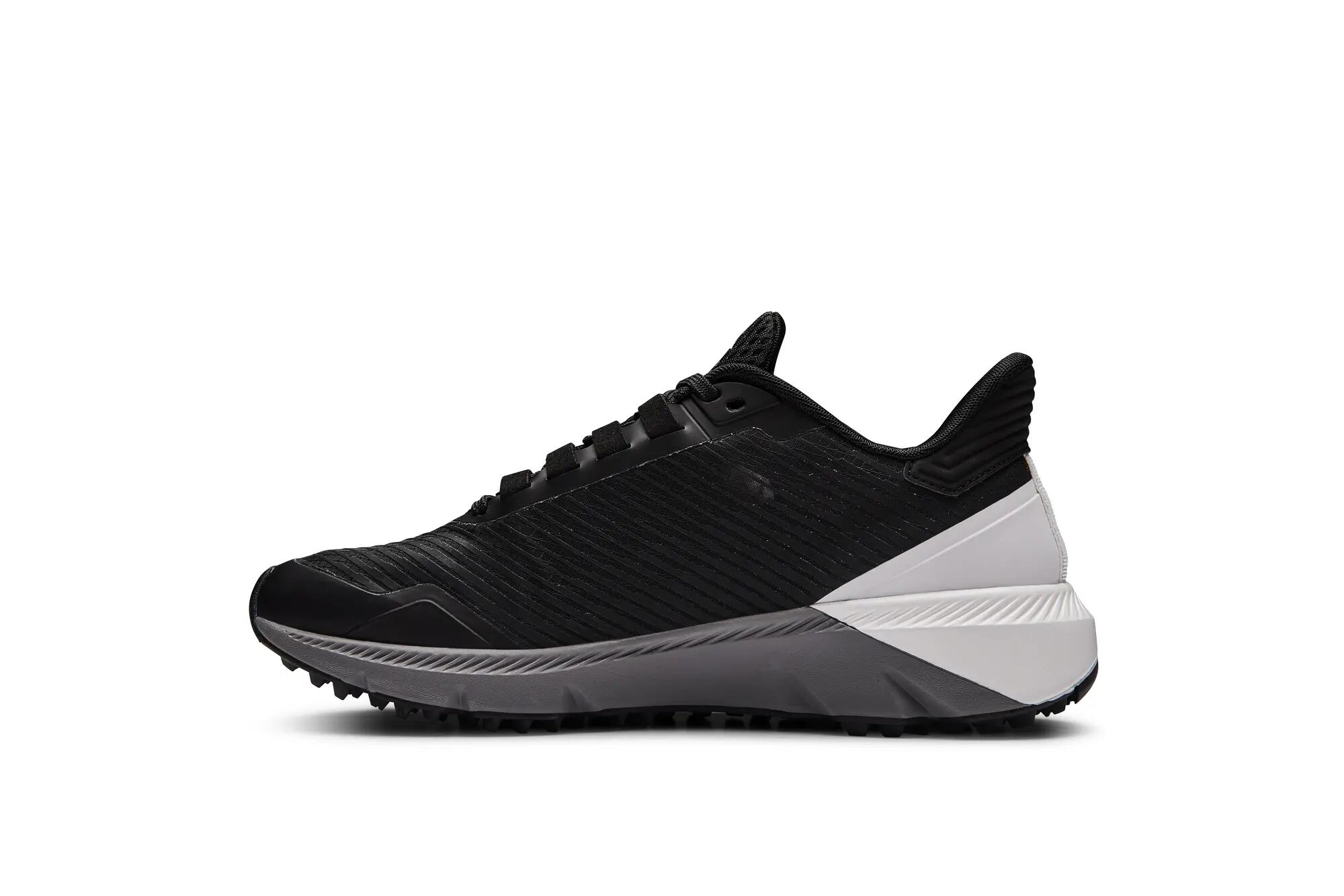 craft Nordic Terrain W leichte All-Terrain-Schuhe – Black/White 5/7