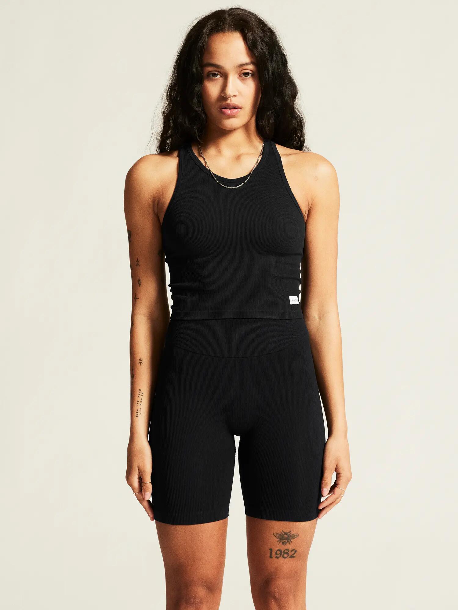 Collective Rib Tank Top W eng anliegendes Tanktop mit Rippenstruktur – Black 6/7