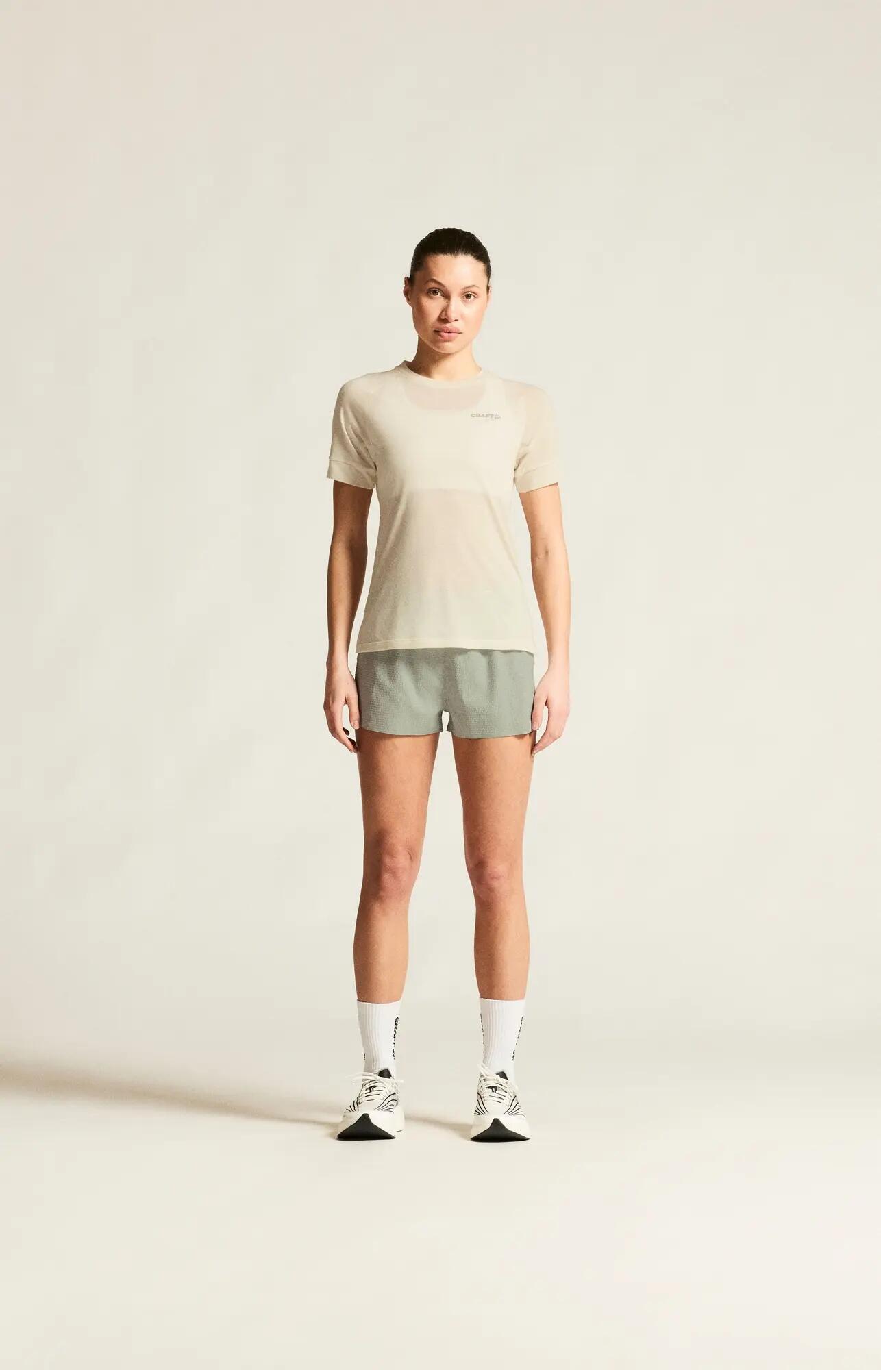 craft Wool SS Tee W - Kurzarmshirt aus Recycling-Polyester & Wolle – Tofu 3/7