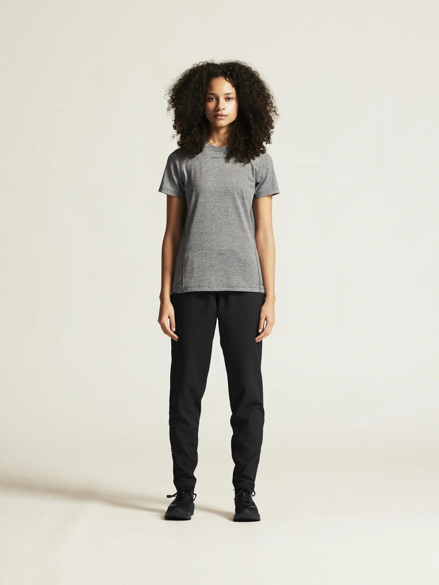 craft ADV Essence SS Tee W - Weiches, atmungsaktives Trainingstop – 5/7