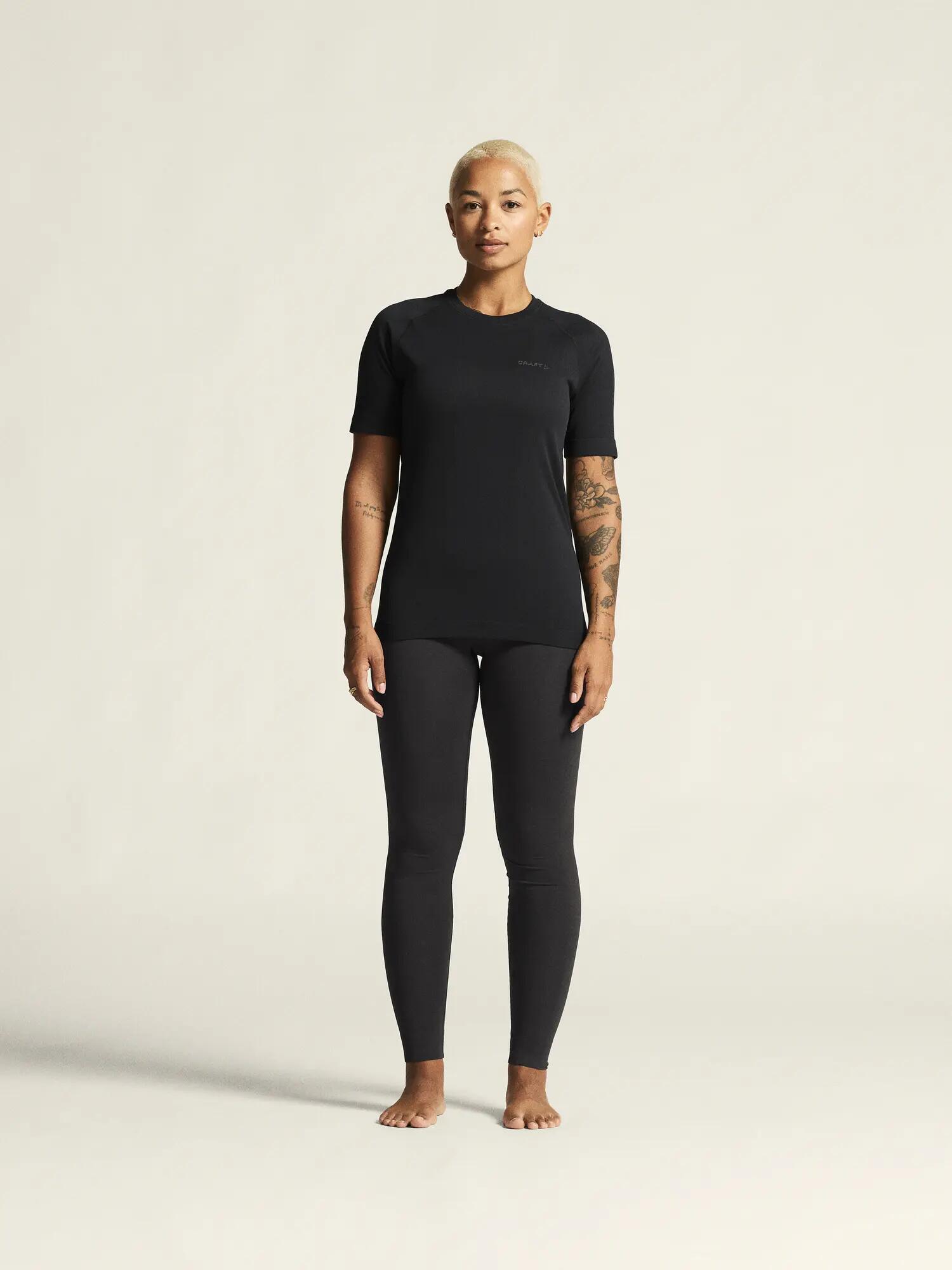 craft Active Comfort SS 2 W – nahtloses Funktionsshirt, atmungsaktiv – Black 3/7