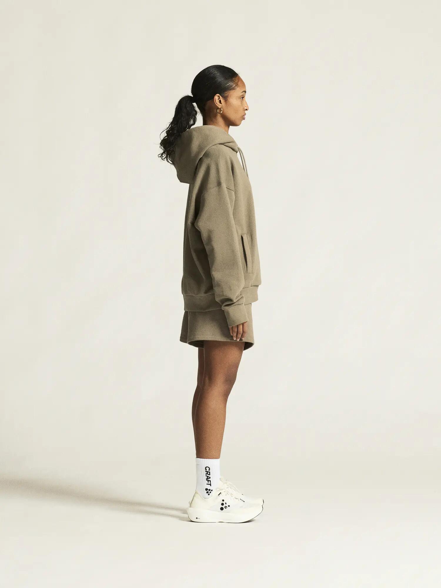 craft Frequent Hoodie W – Kapuzenpullover aus Bio-Baumwolle, entspannte 6/7