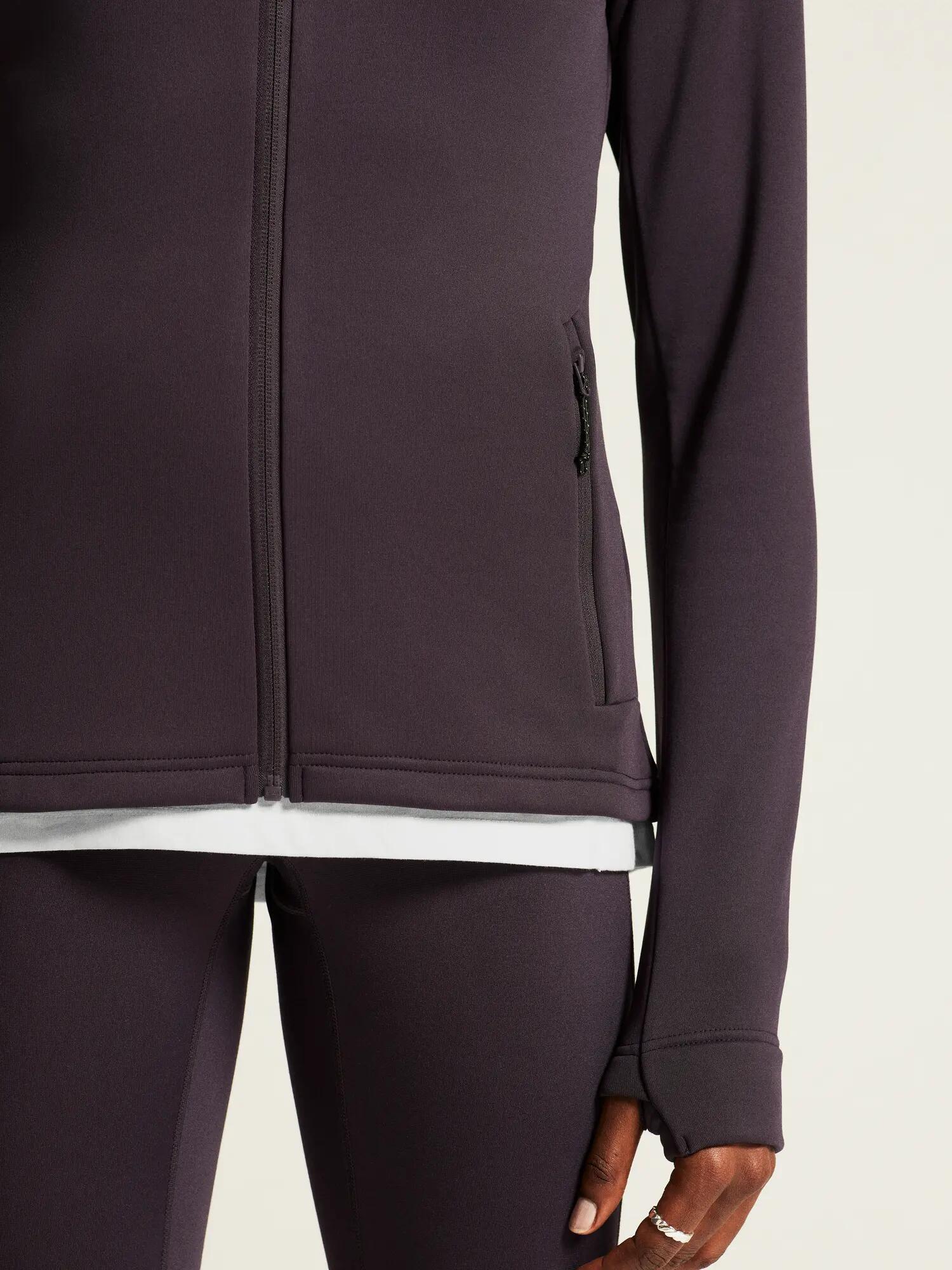 craft ADV Explore Power Fleece Hood Jacket W — Weiches Stretch-Fleece – Dk Plum 4/7