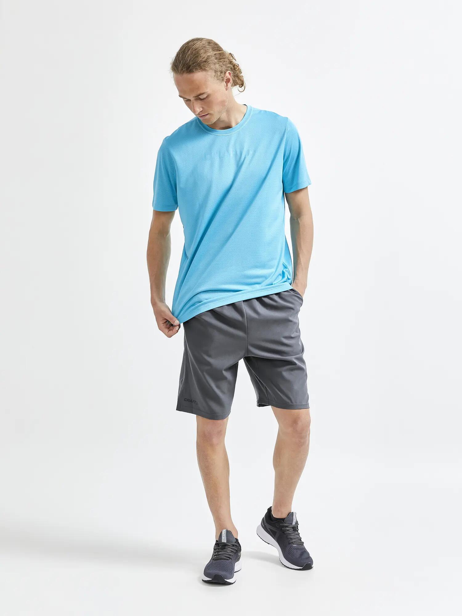 craft CORE Essence Relaxed Shorts M – Locker sitzende Trainingsshorts – Granite 5/5