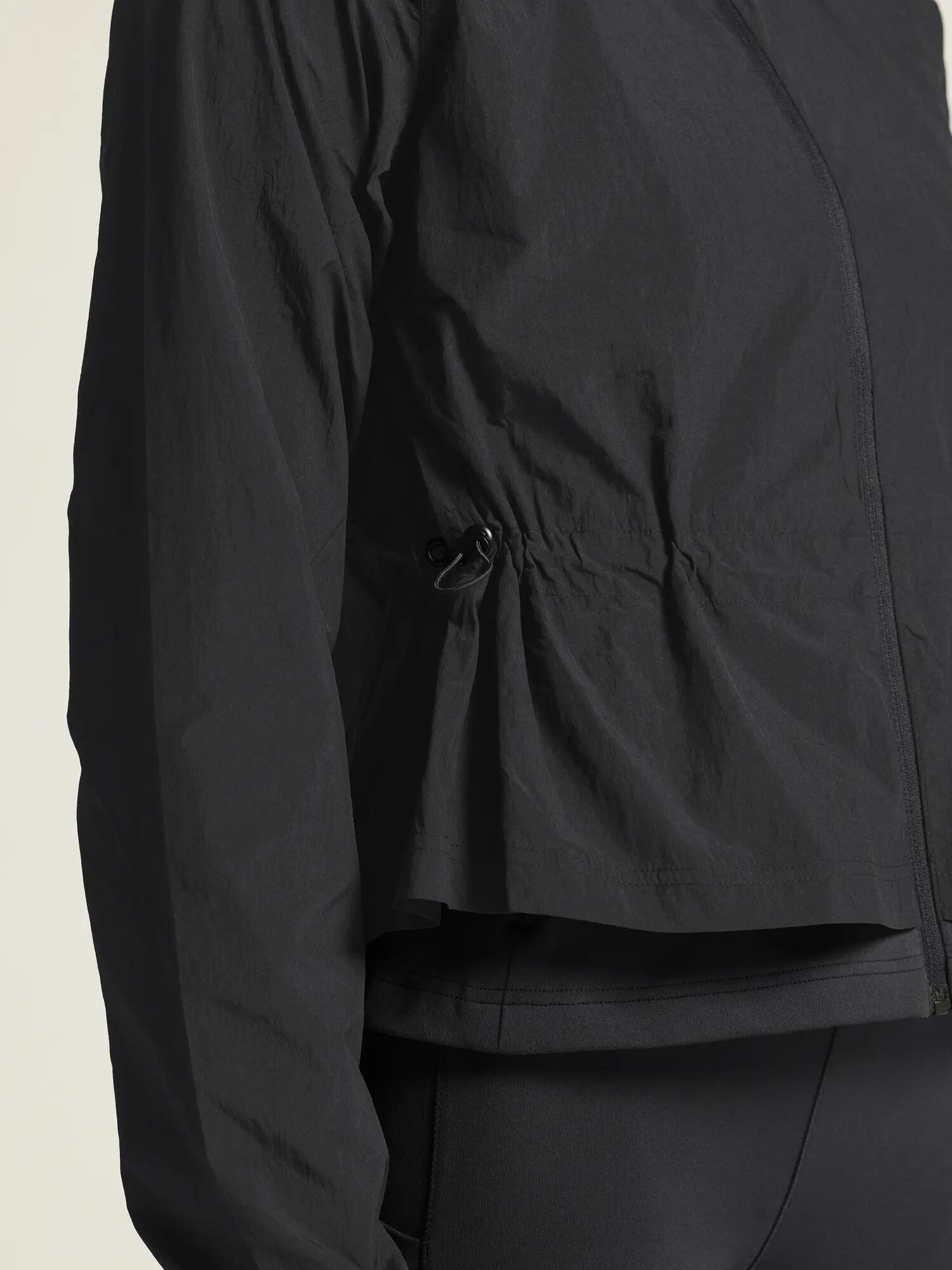 craft ADV Join Windbreaker W leicht aus recyceltem Material – Black 5/7