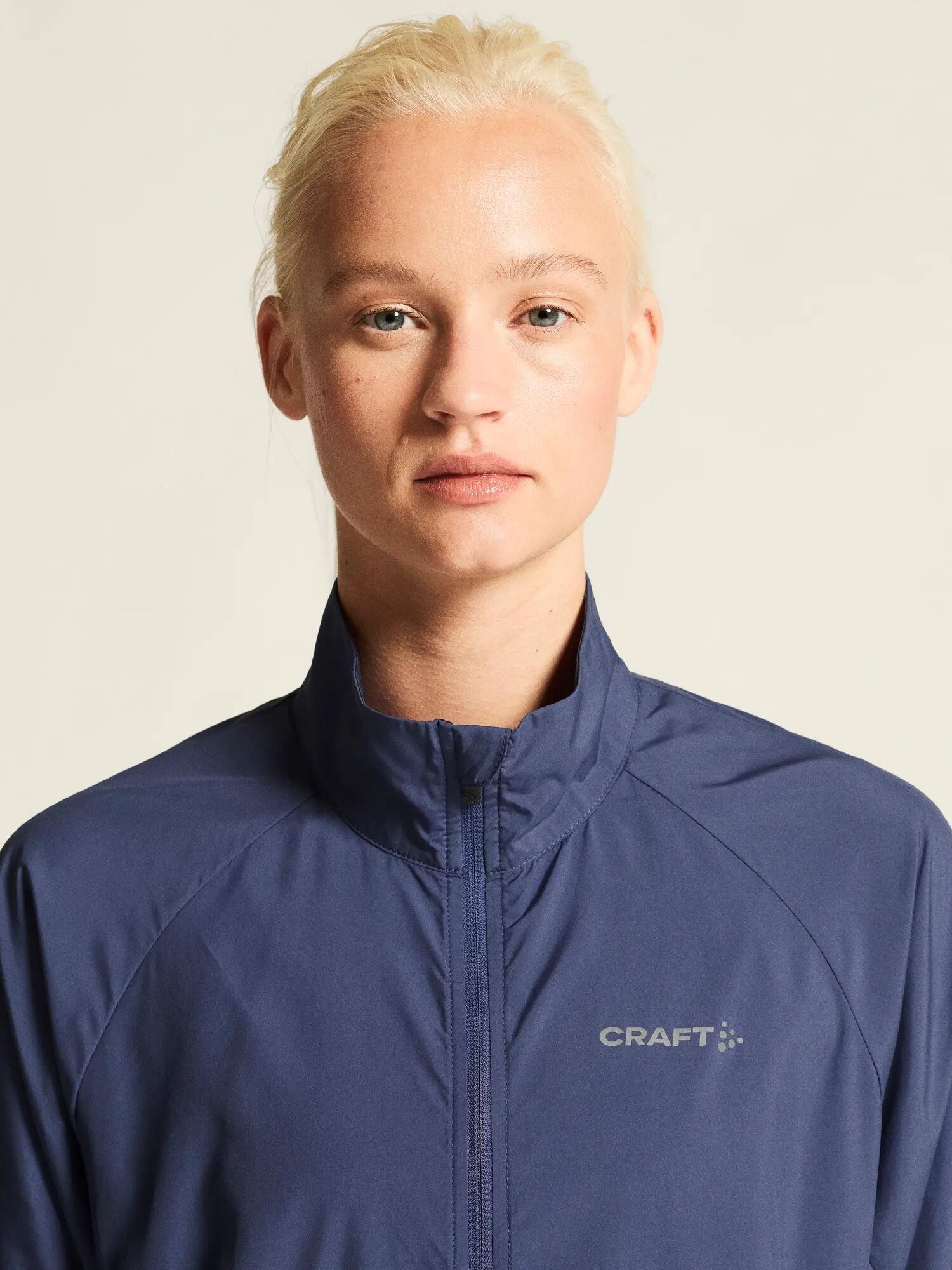 craft CORE Essence Wind Jacket W – leichte, wasserabweisende Jacke – Aerinite 5/7