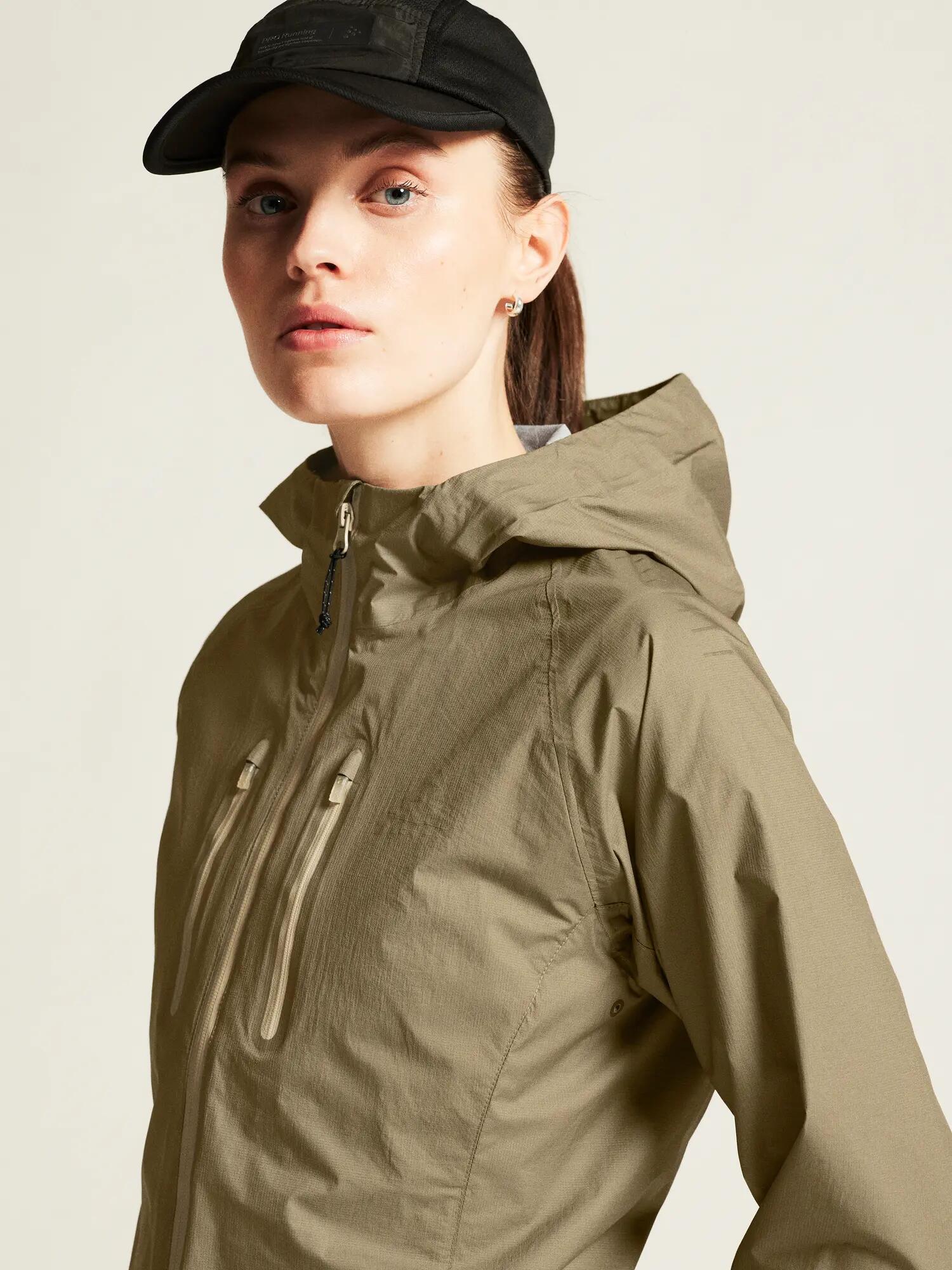 craft PRO Trail 2L Light Weight Jacket W – wind- en waterdicht – Raw 2/7
