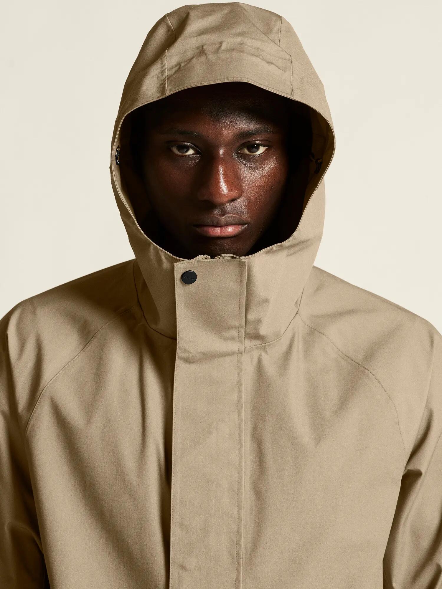 craft Urban Shell Coat Uni — Regenfeste, schlanke Shelljacke – Taupe 6/7