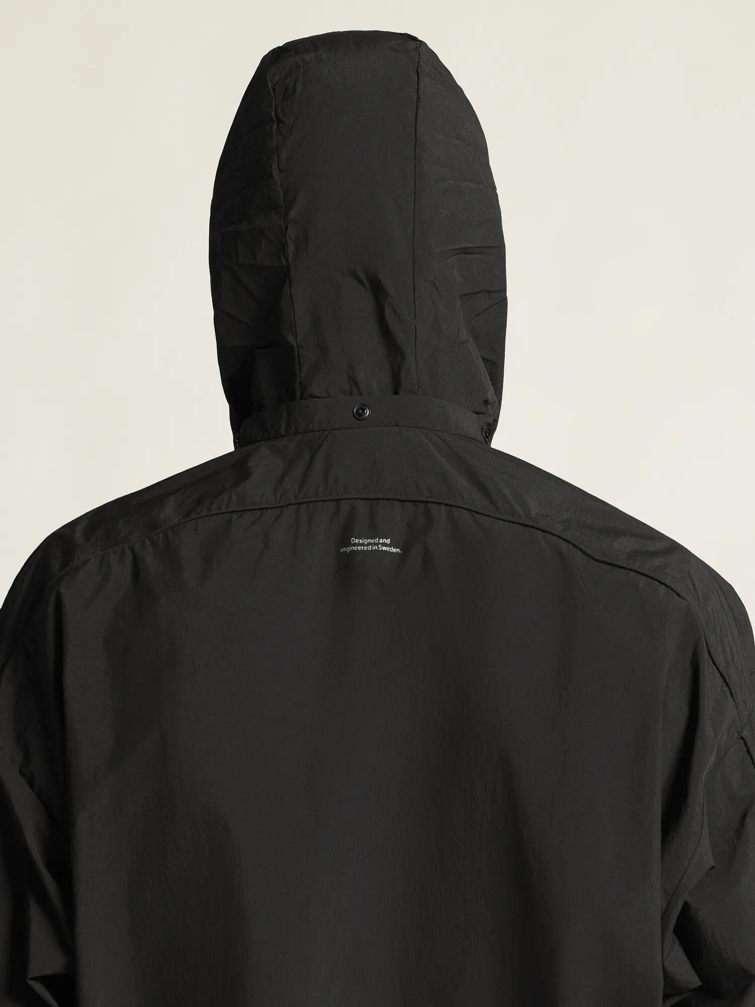 craft Hypervent Oversized Wind Jacket – leichte, packbare Windjacke – Black 5/7