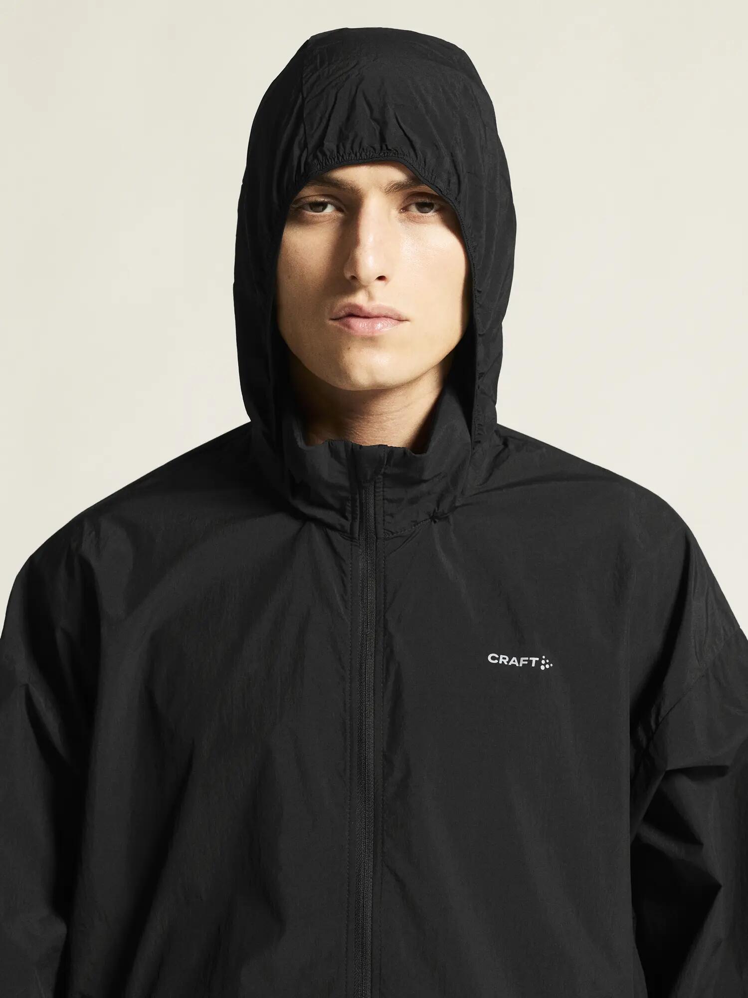 craft Hypervent Oversized Wind Jacket – leichte, packbare Windjacke – Black 4/7