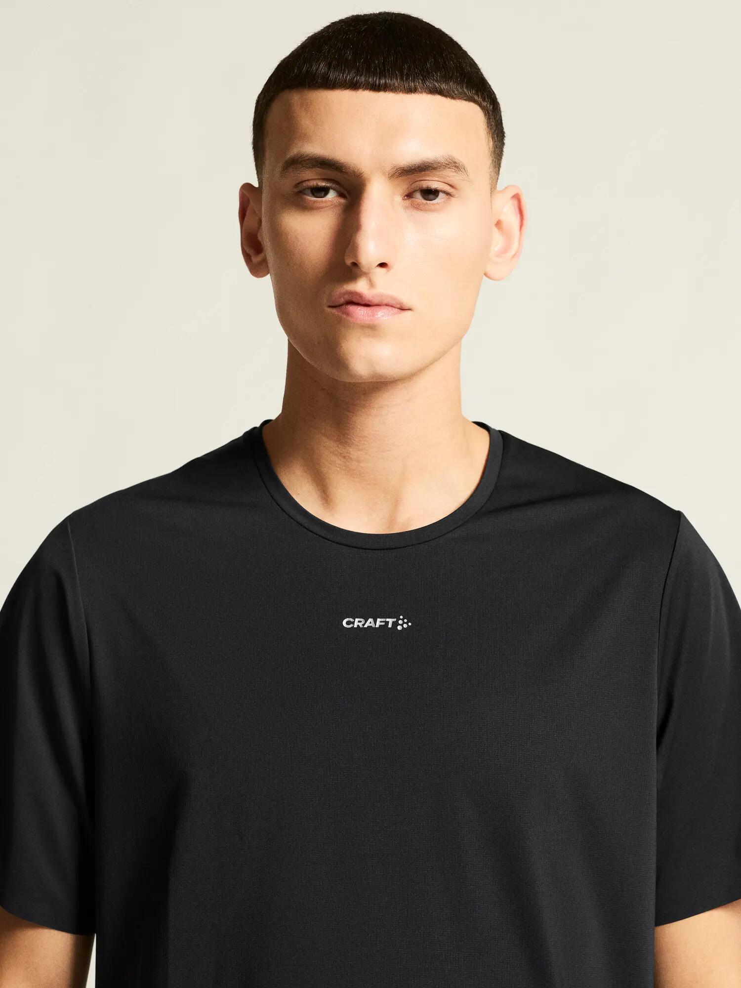 craft PRO Trail SS Tee 2 M – T-shirt trail légère et respirante – Black 4/7