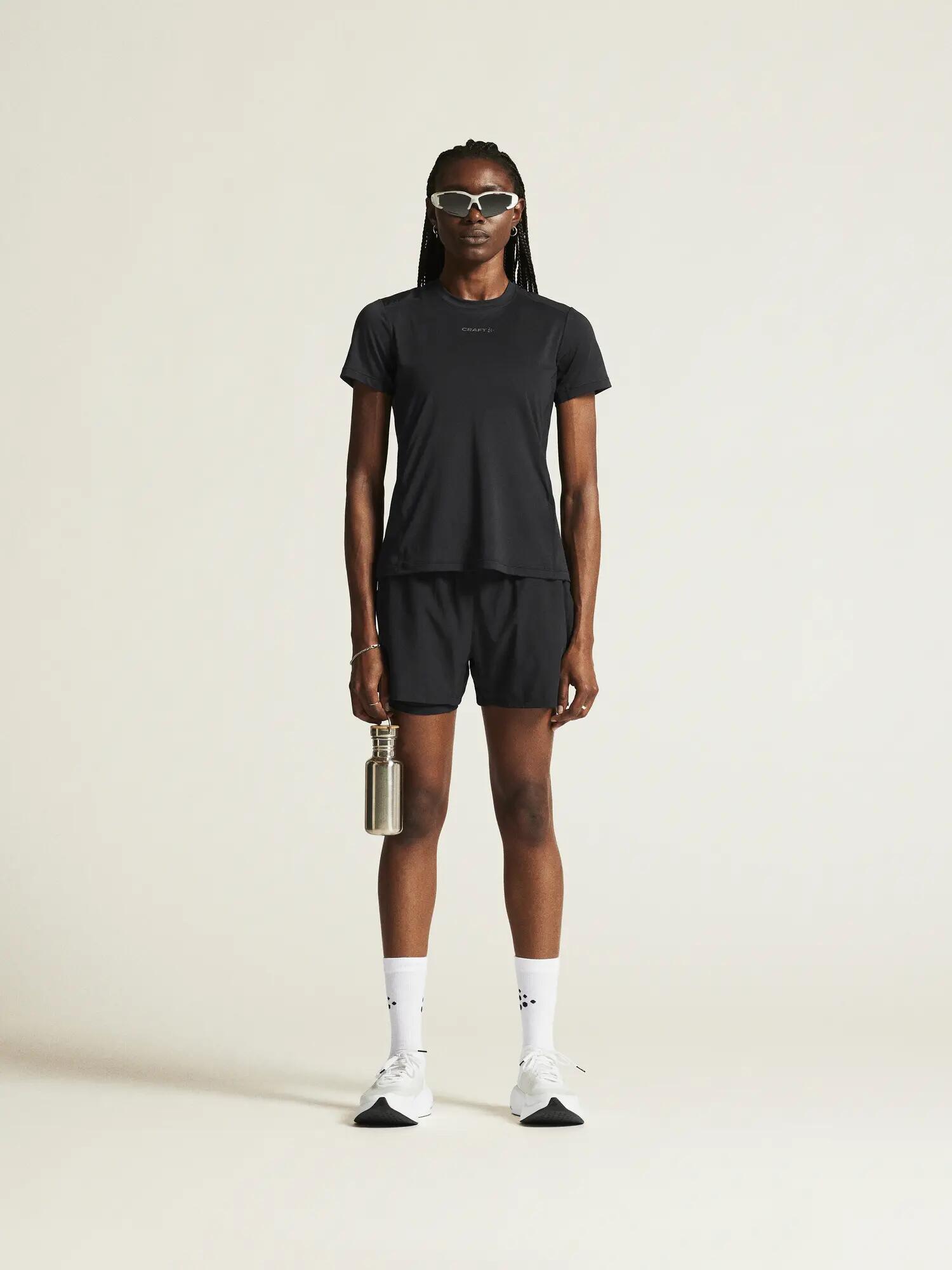 craft ADV Essence SS Tee 2 W – atmungsaktives Trainingsshirt aus recyceltem 5/7