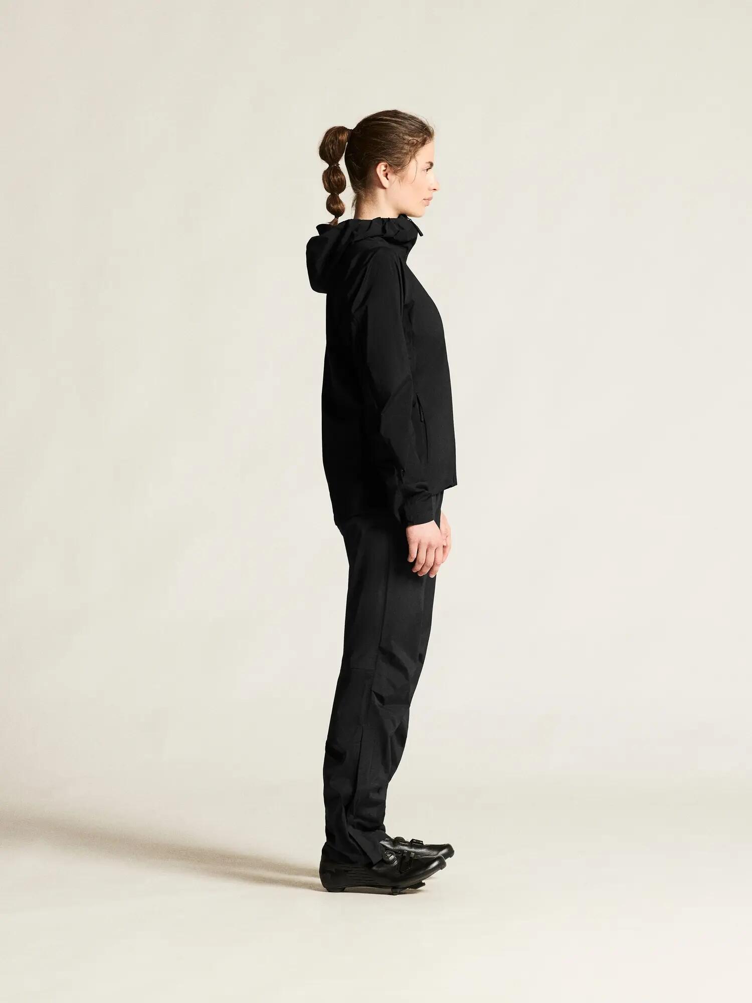 craft Everyday Hydro Jacket W impermeável e corta‑vento – Black 6/7