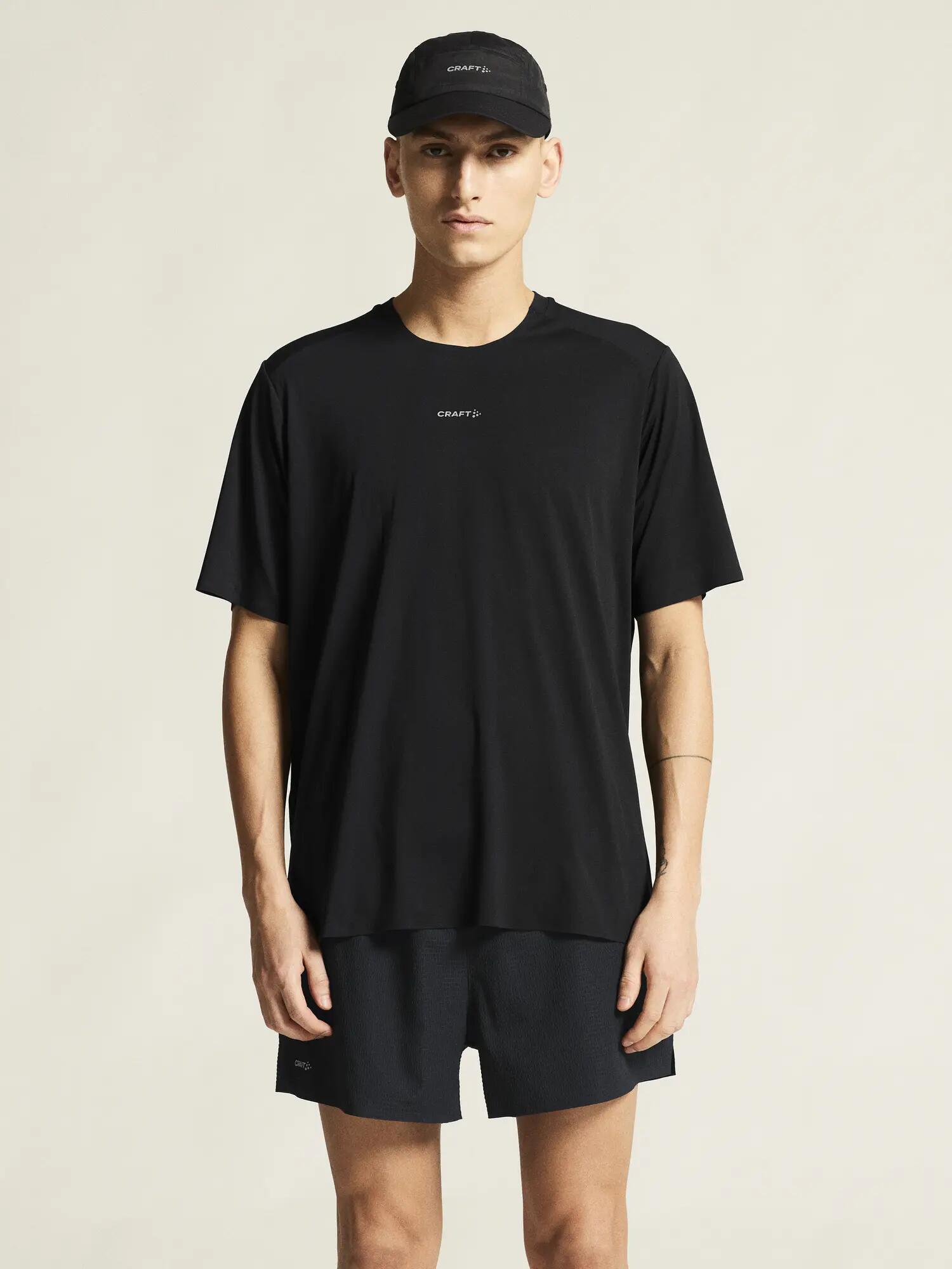 craft Hypervent Tee M – Atmungsaktives Training-Shirt – Black 5/7