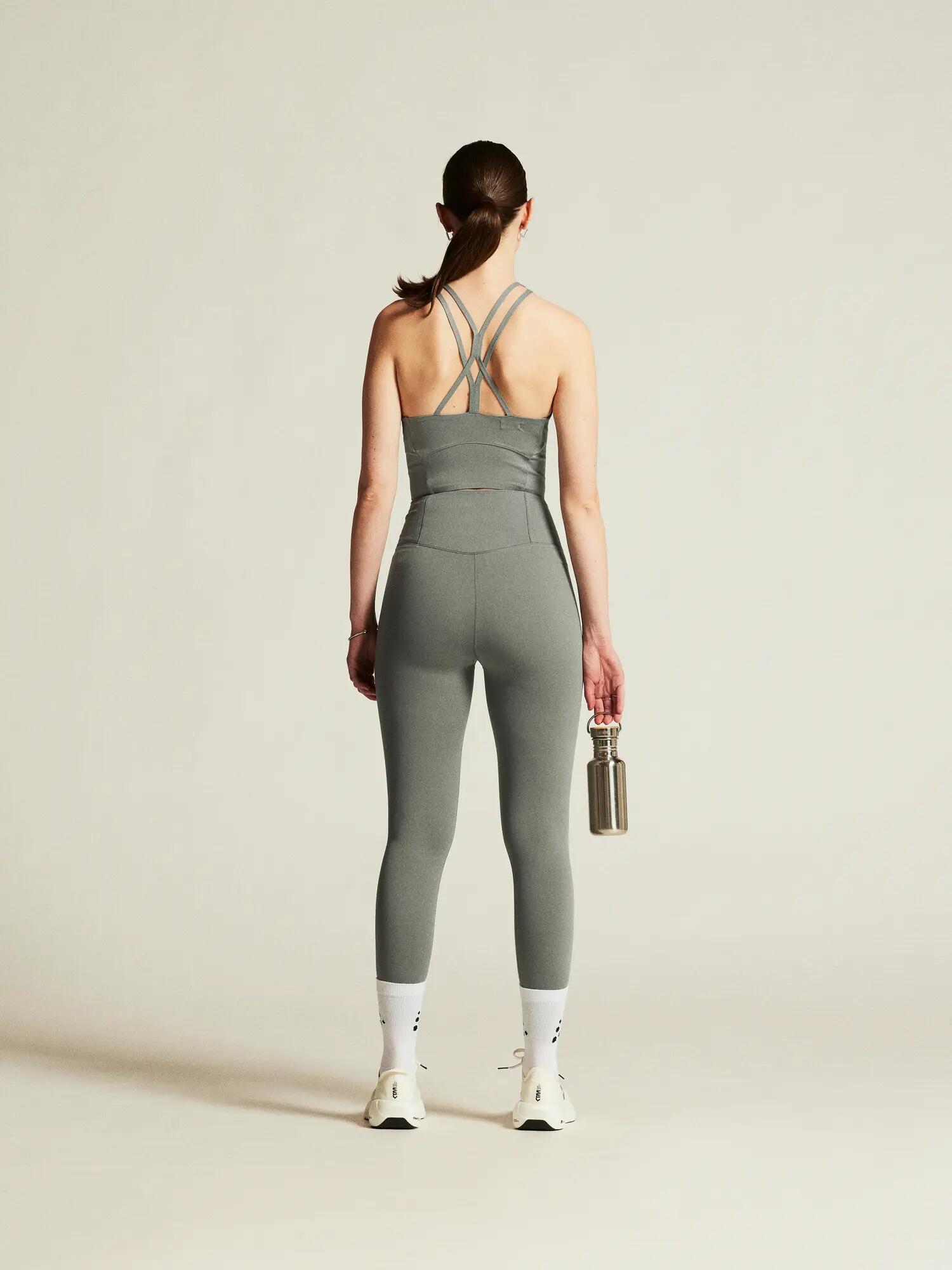 craft Cropped Singlet Collective W — Weicher, recycelter Stoff – Leaf 2/7