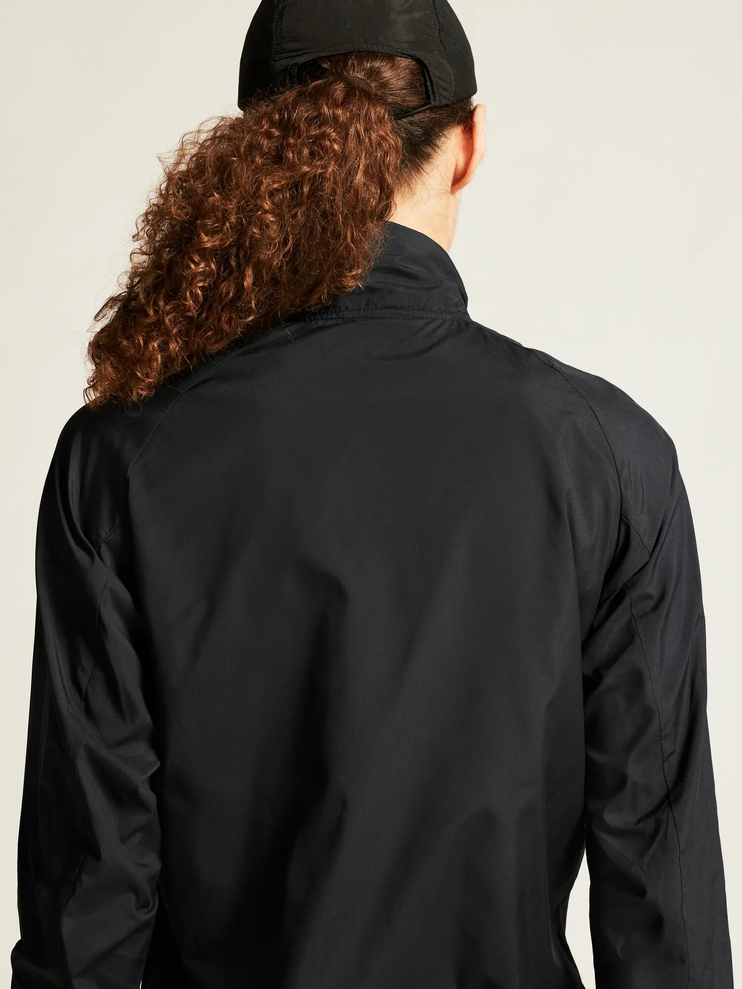 craft CORE Essence Wind Jacket W — chaqueta de entrenamiento ligera 6/7