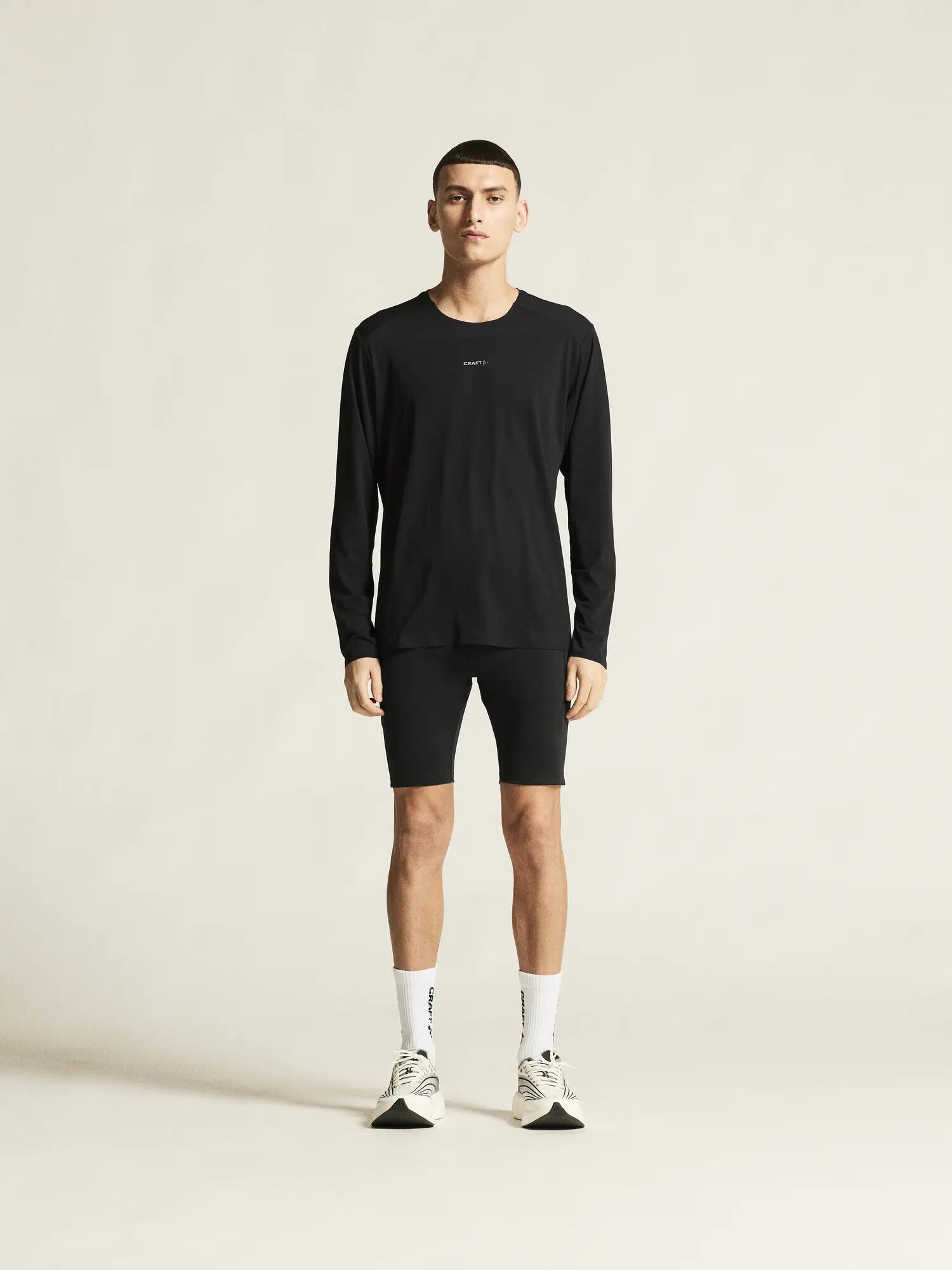 craft Hypervent Longsleeve M – atmungsaktives Laufshirt mit Perforationen – 6/7