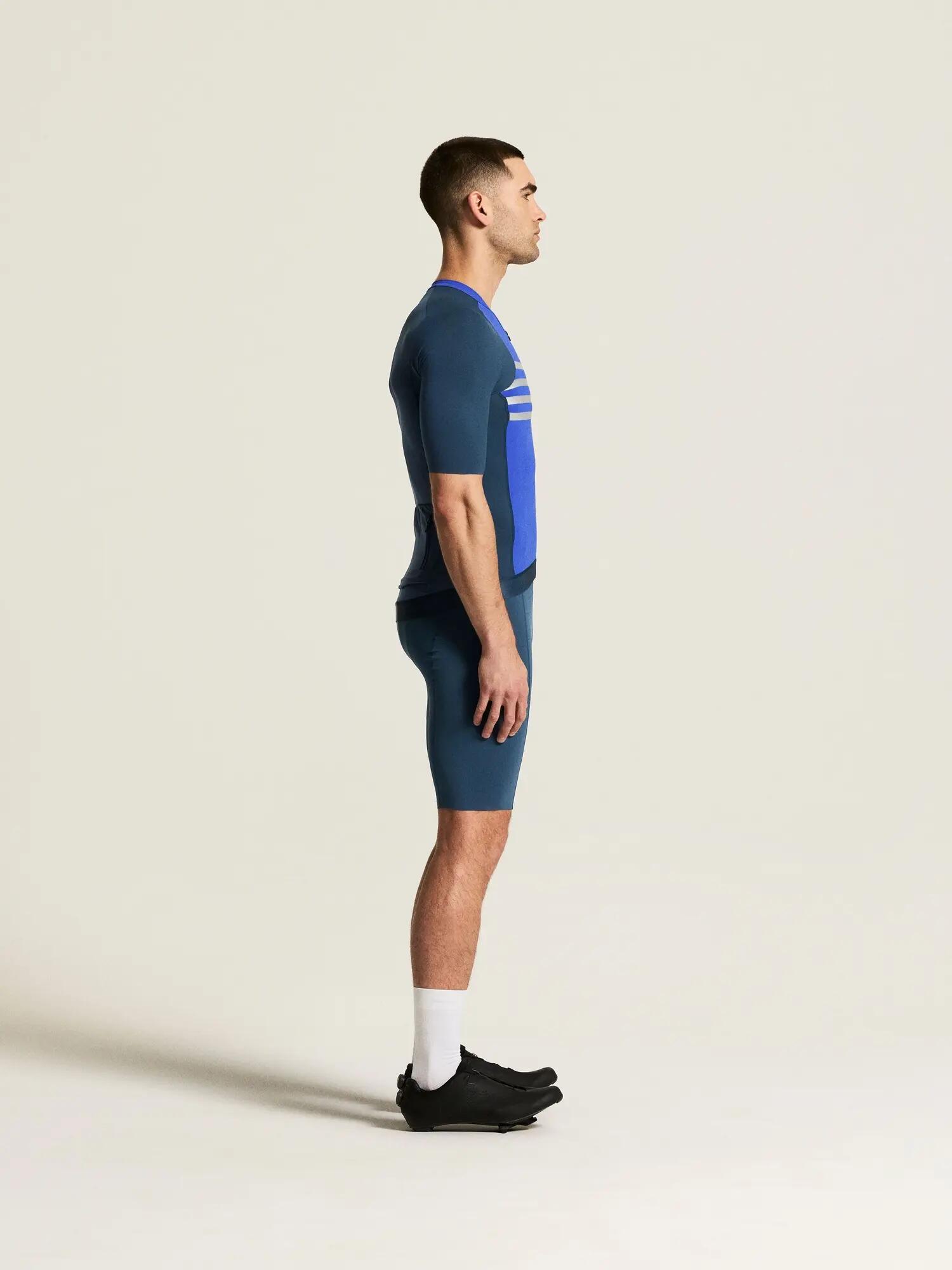 craft Endur Training Jersey M – dehnbares Material, hoher Tragekomfort – 3/7