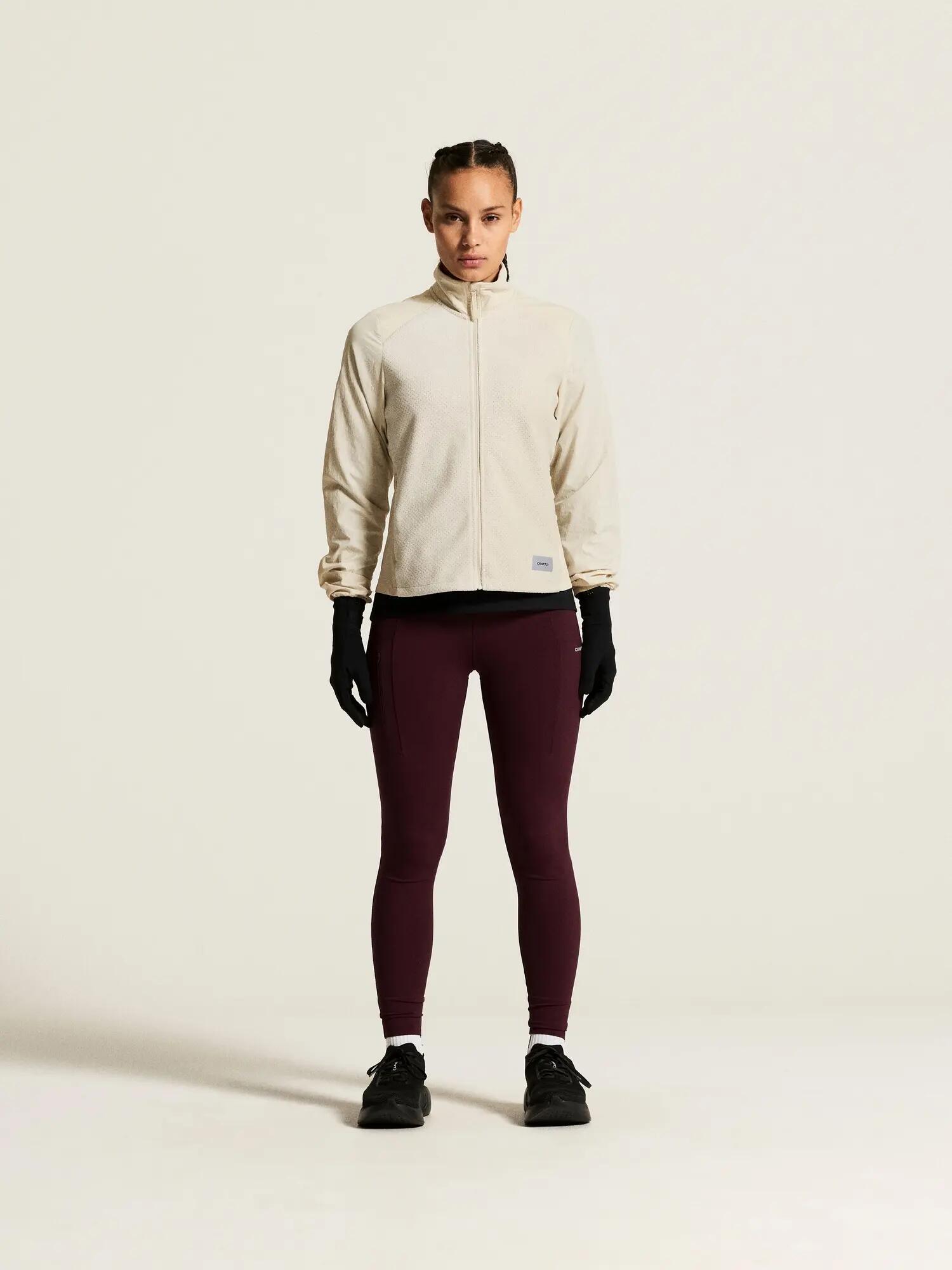 craft Fleece Jersey Jacket W — Jaqueta running quente com mangas corta‑vento – 4/7