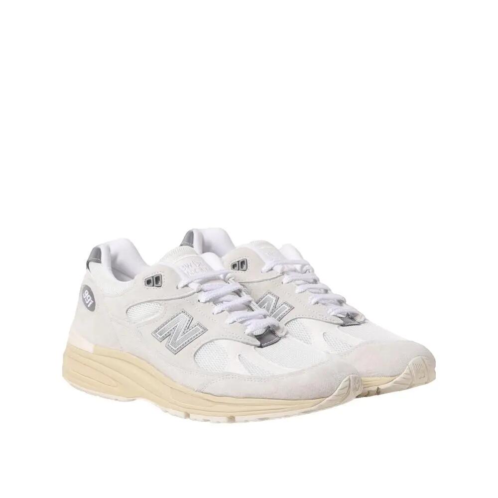 NEW BALANCE picture