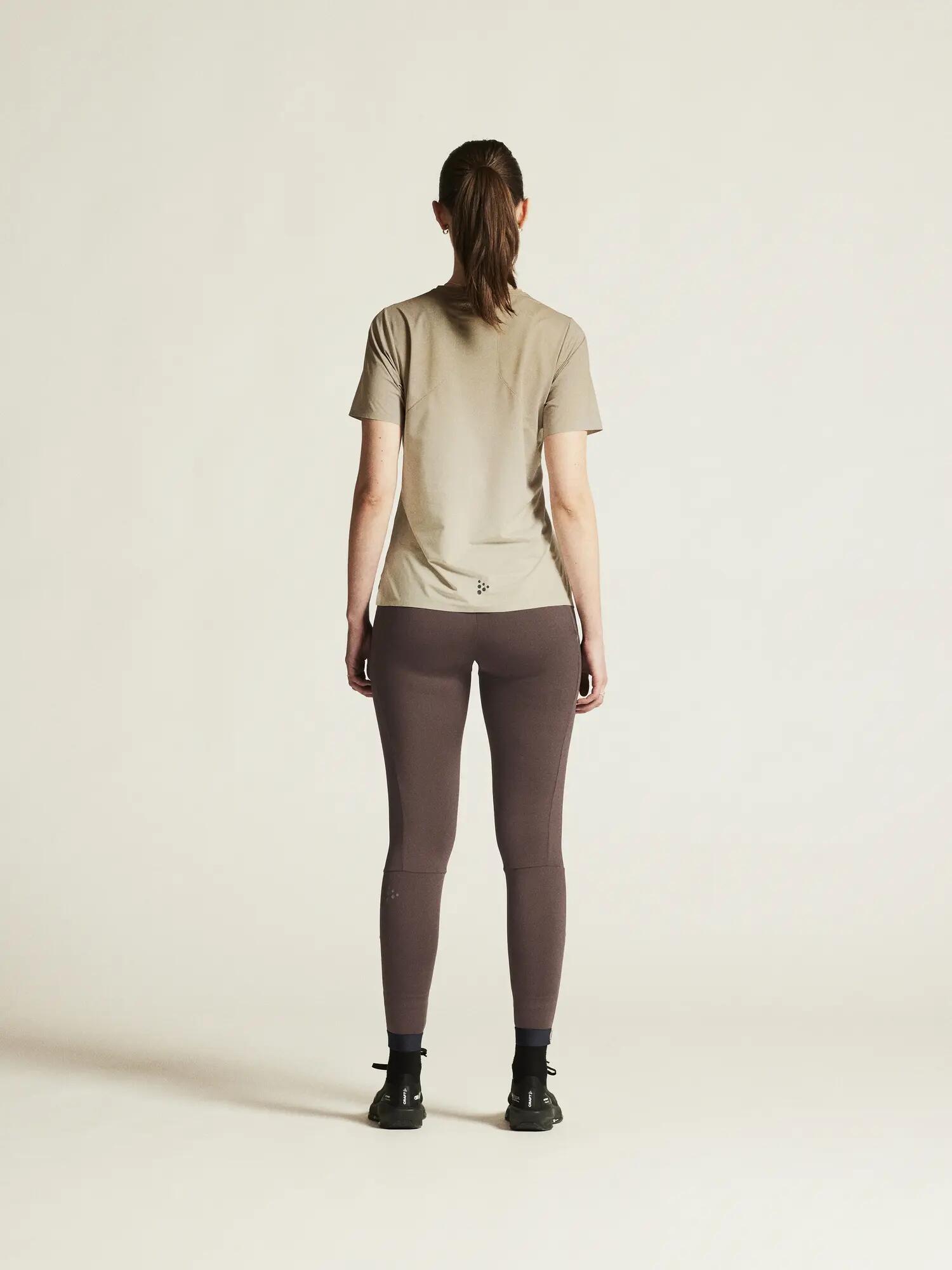 craft PRO Trail SS Tee 2 W – T-shirt running légère et respirante – Hay 4/7