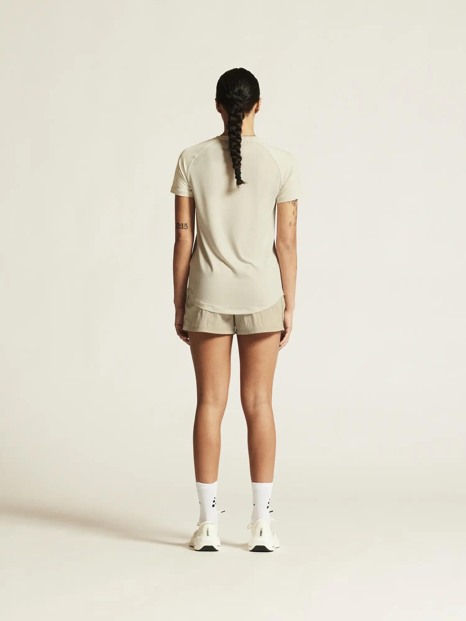 craft T-shirt Collective SS W en polyester recyclé stretch – Plaster 7/7