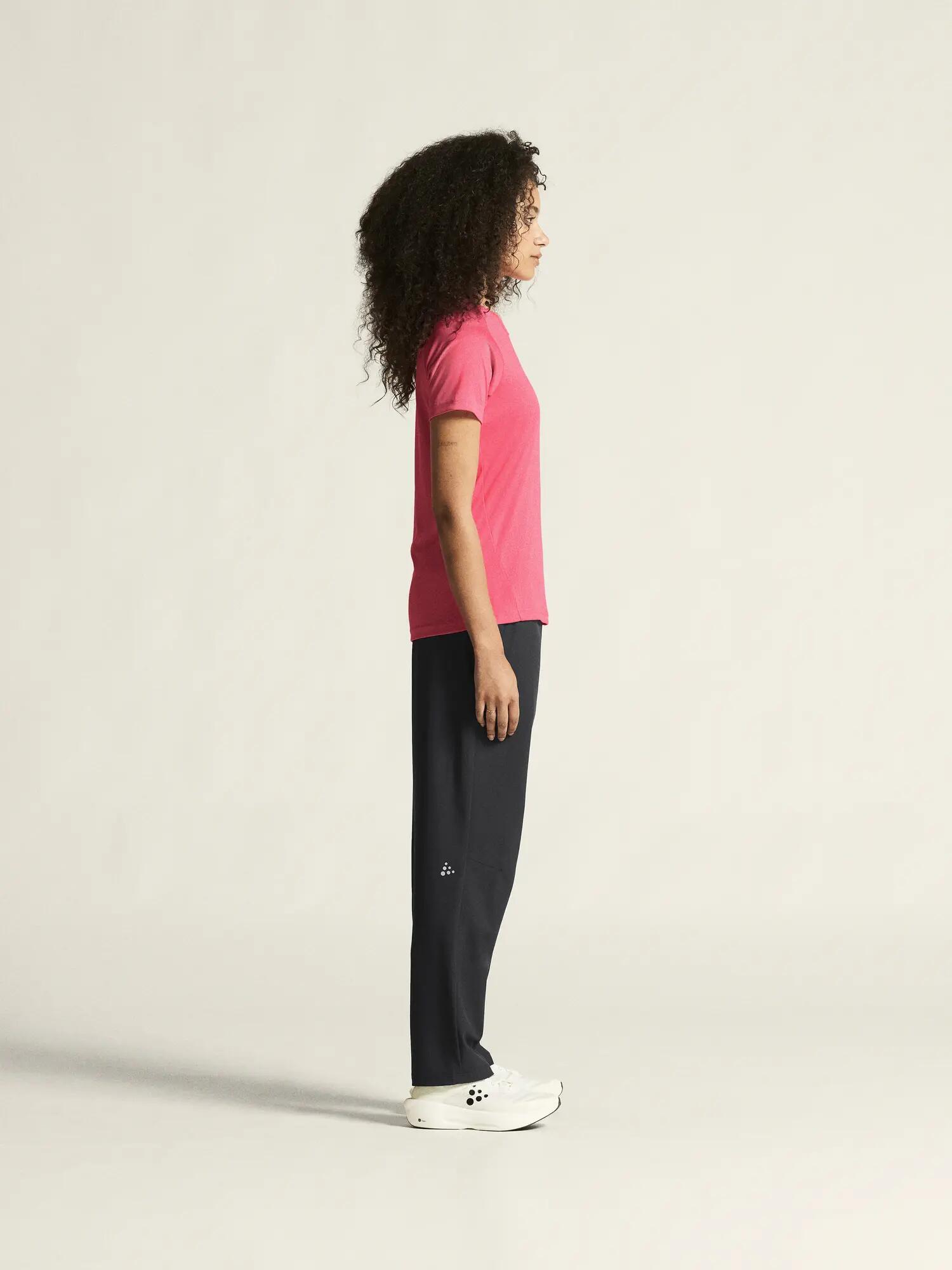 craft CORE Essence Logo Tee W - Trainingsshirt aus recyceltem Polyester – 7/7