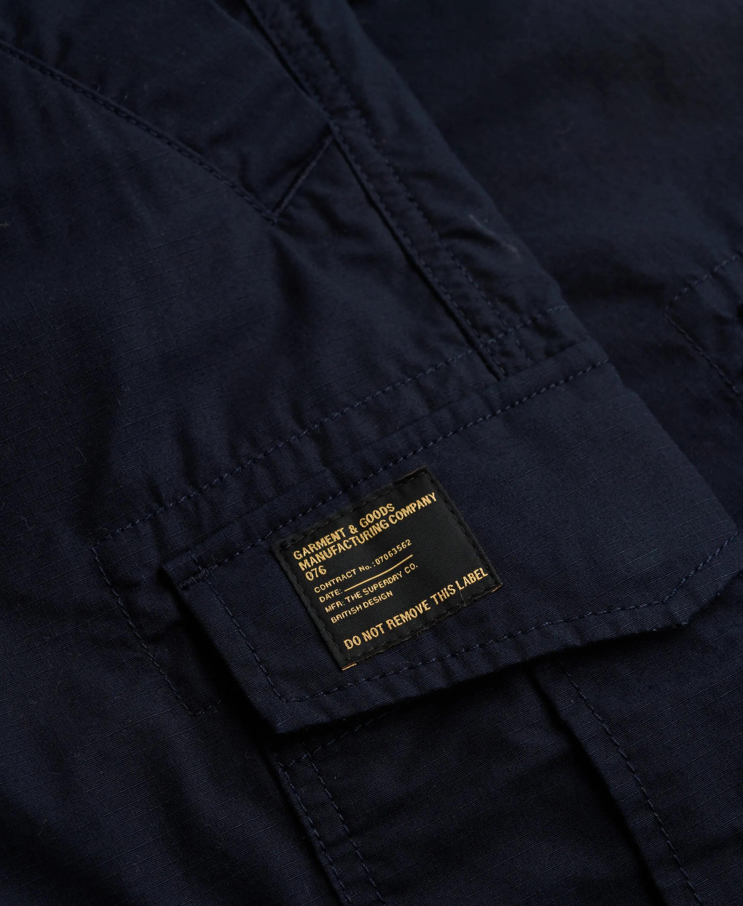 superdry Parachute Cargo Shorts in ripstop MIDNIGHT NAVY 6/7