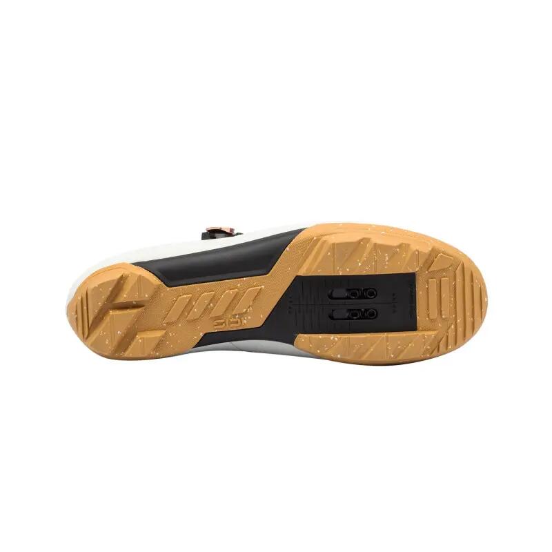 RAVIX ijswitte schoenen 4/6