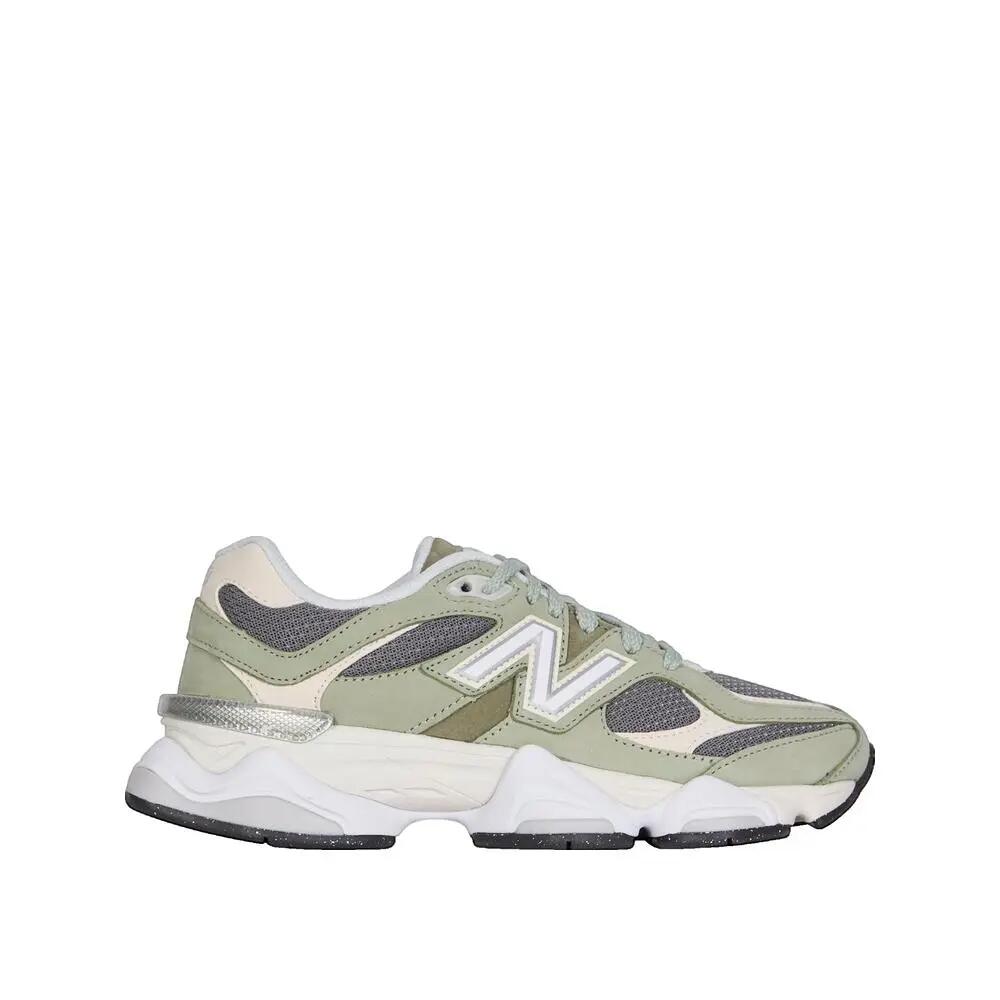 NEW BALANCE picture