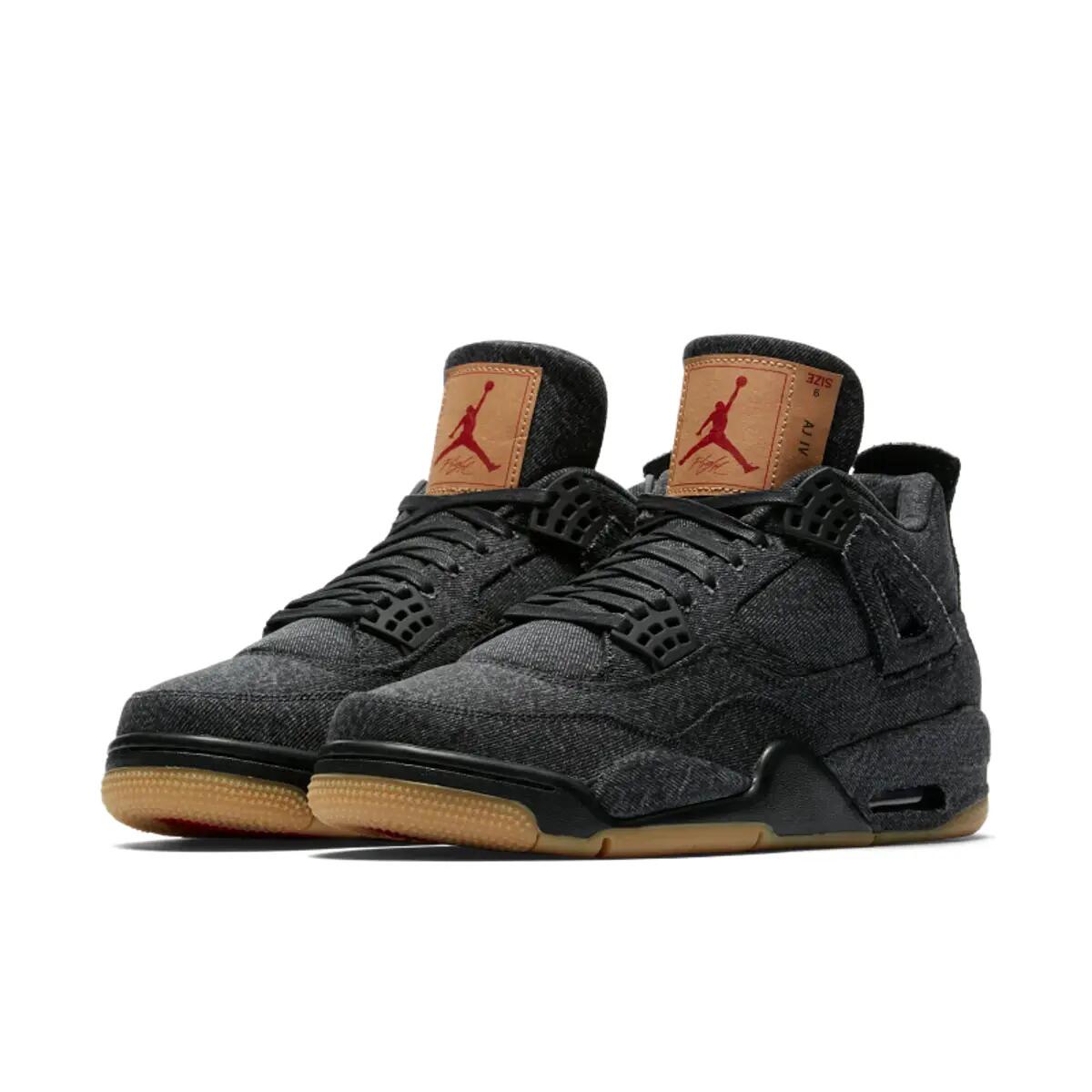 Jordan 4 Retro Levi's Black (Levi's Tag) 5/6