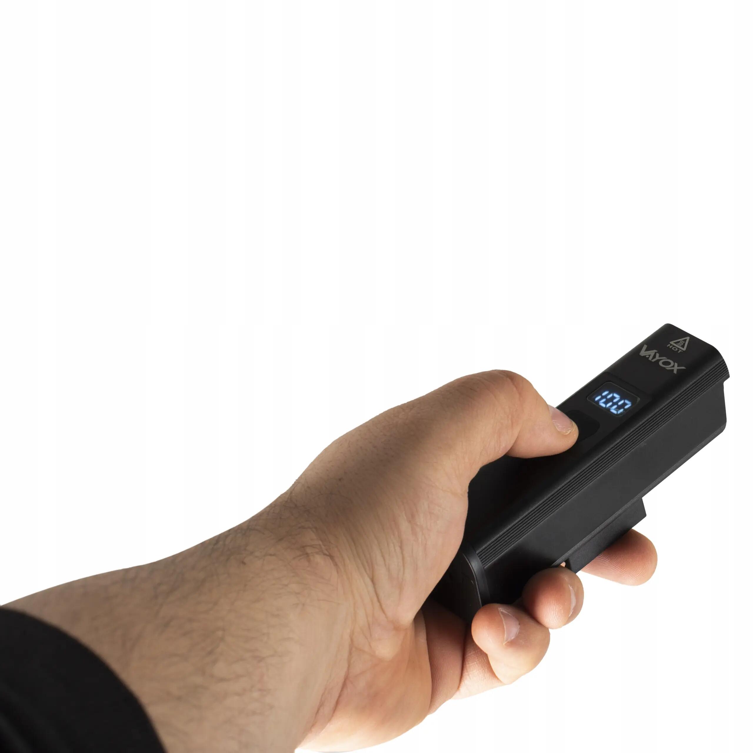 Kerékpár első lámpa Vayox VA0071 1300lm újratölthető LCD power bank 12/16