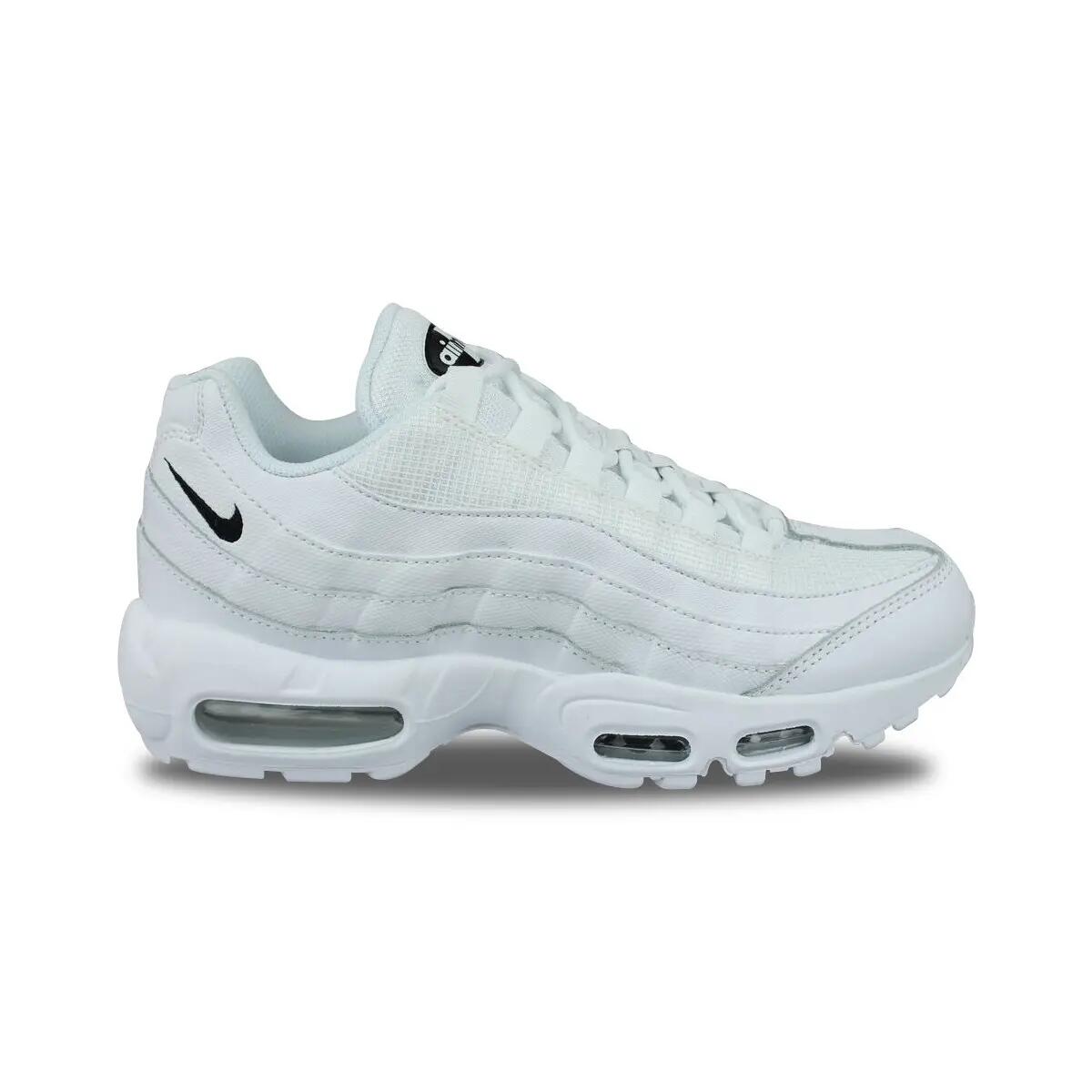 NIKE picture
