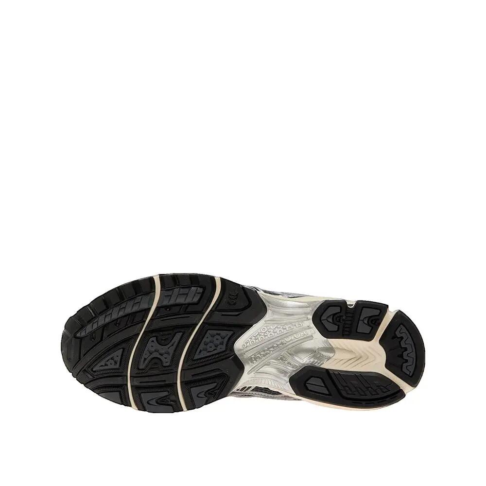 ASICS picture