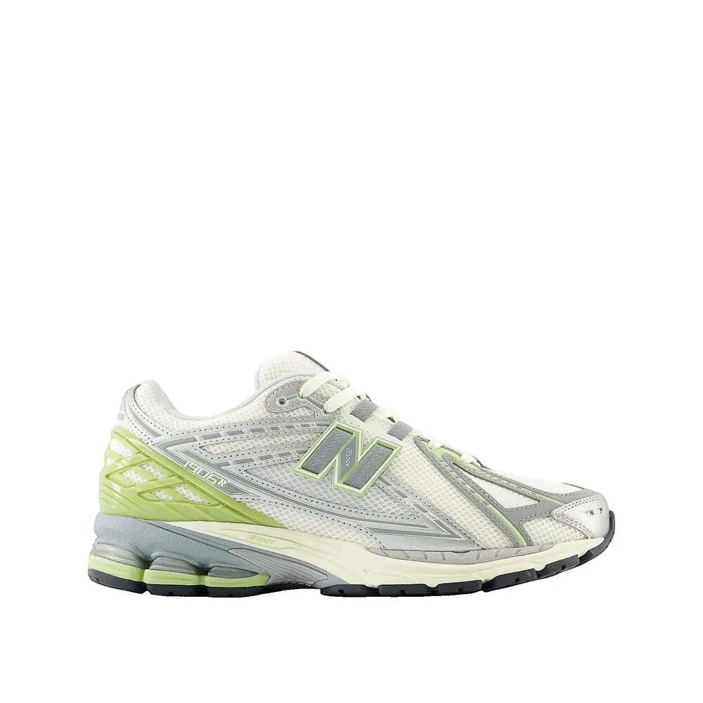 NEW BALANCE picture