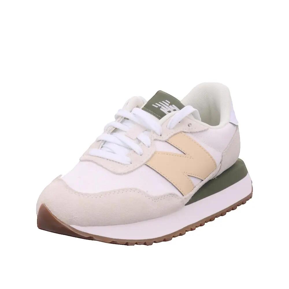 NEW BALANCE picture