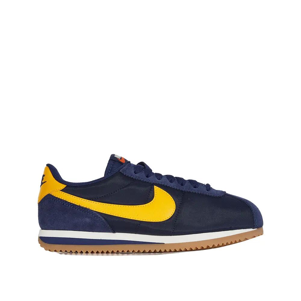 NIKE picture