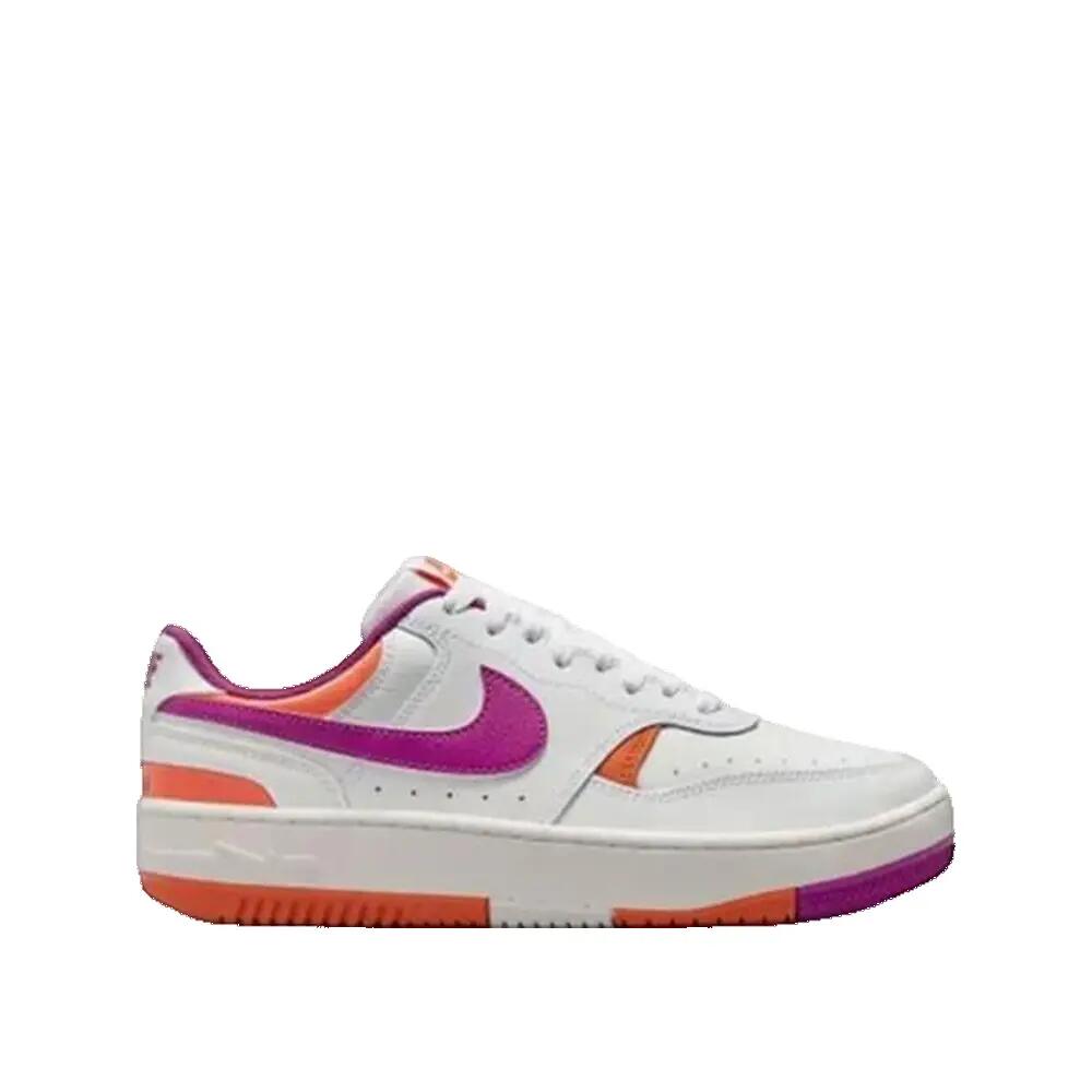 NIKE picture