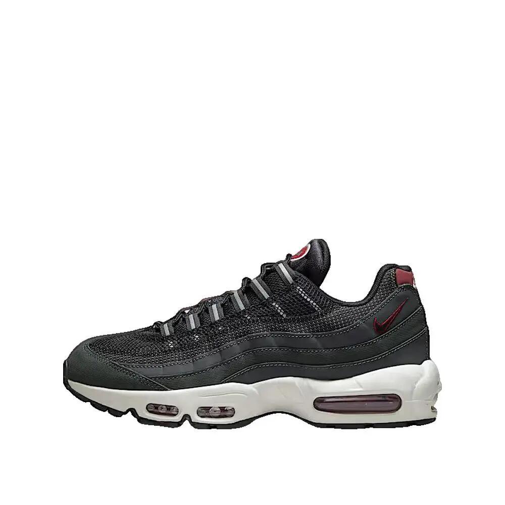 NIKE picture