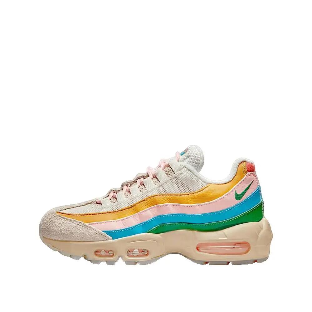 NIKE picture